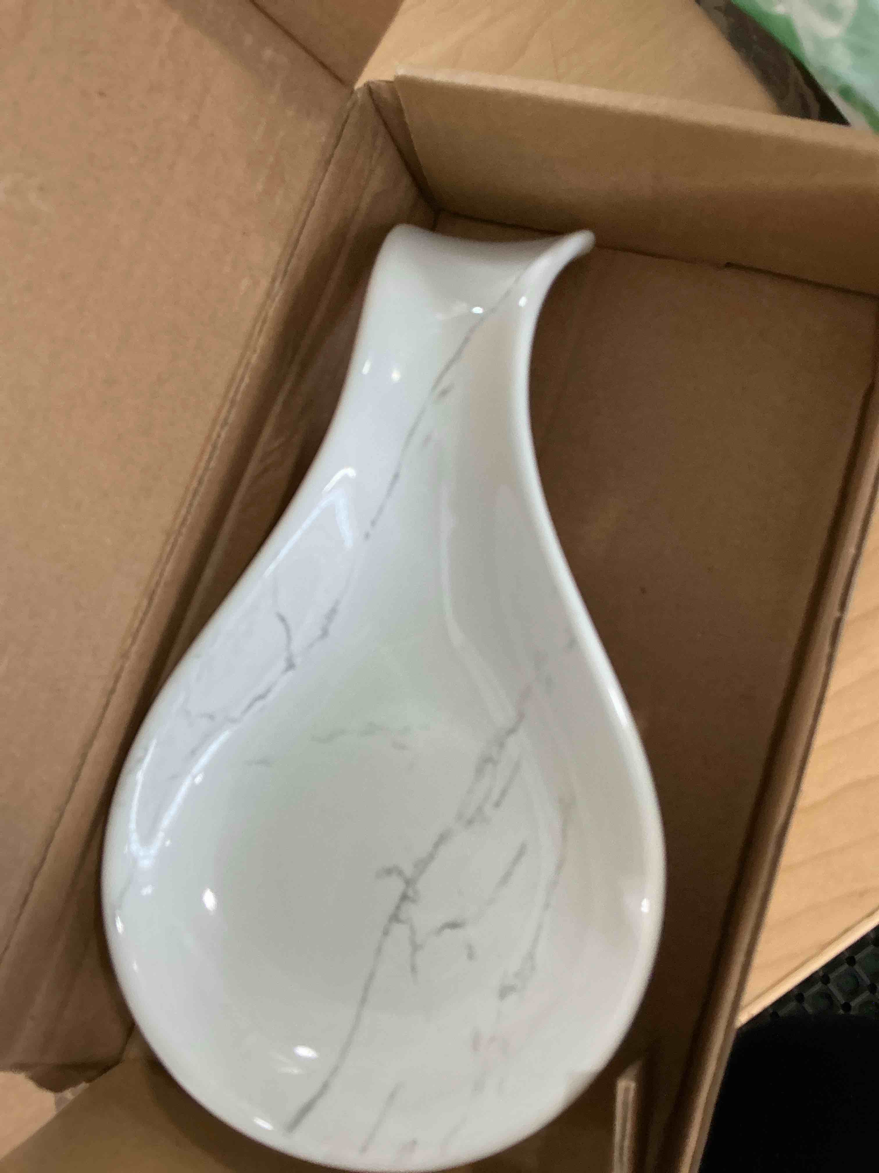 Condition photo showing New/Like New for spoon rest for stove top, kitchen spoon holder, white marble spoon rest for counter, ceramic cooking utensil rest for spatula, ladle, antis's home