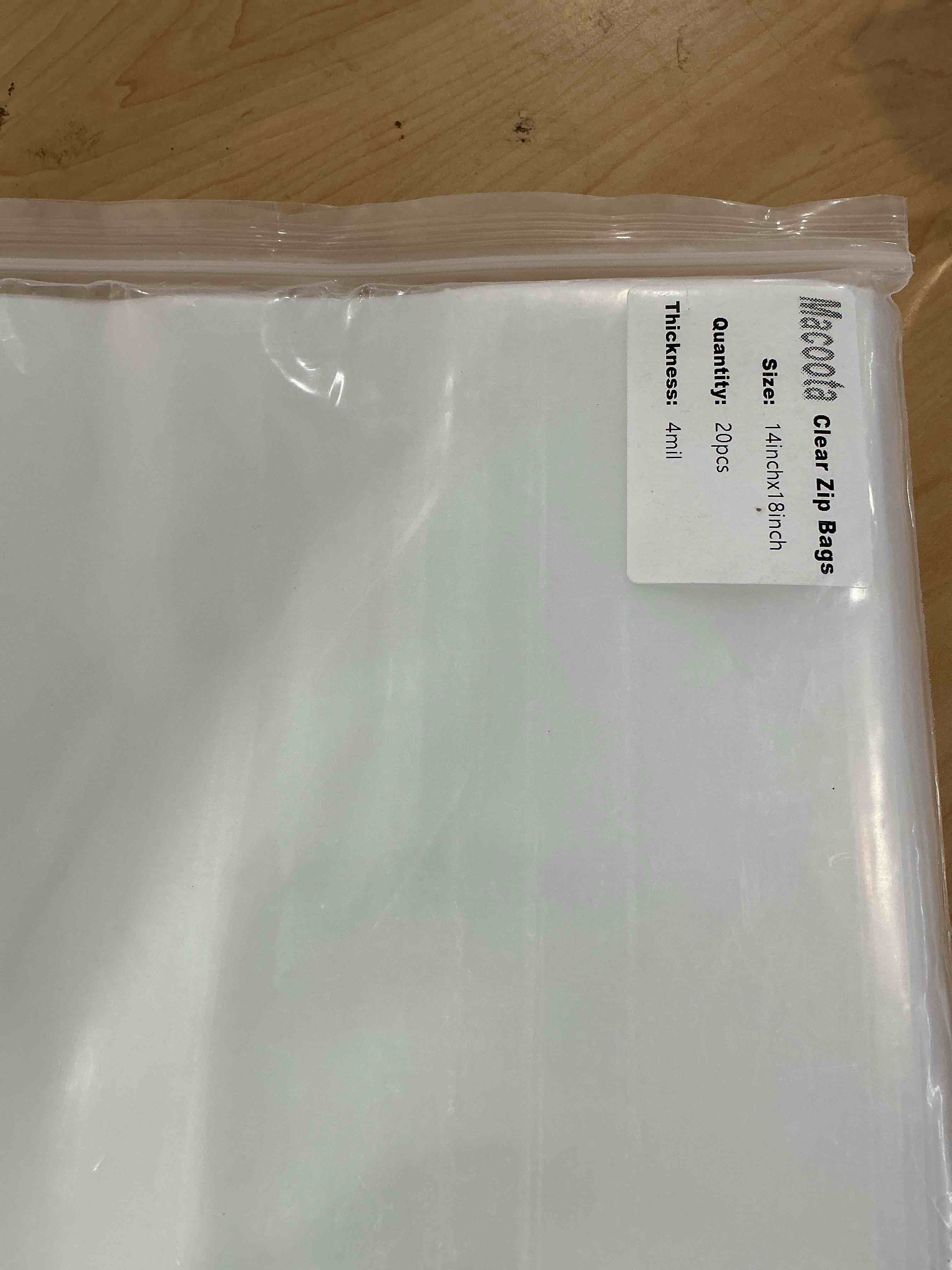 Condition photo showing Good Condition for 14" x 18" large thick clear zip seal lock storage bags 2 gallon heavy-duty 4 mil plastic resealable zipper poly bags 14 x 18inch-4mil