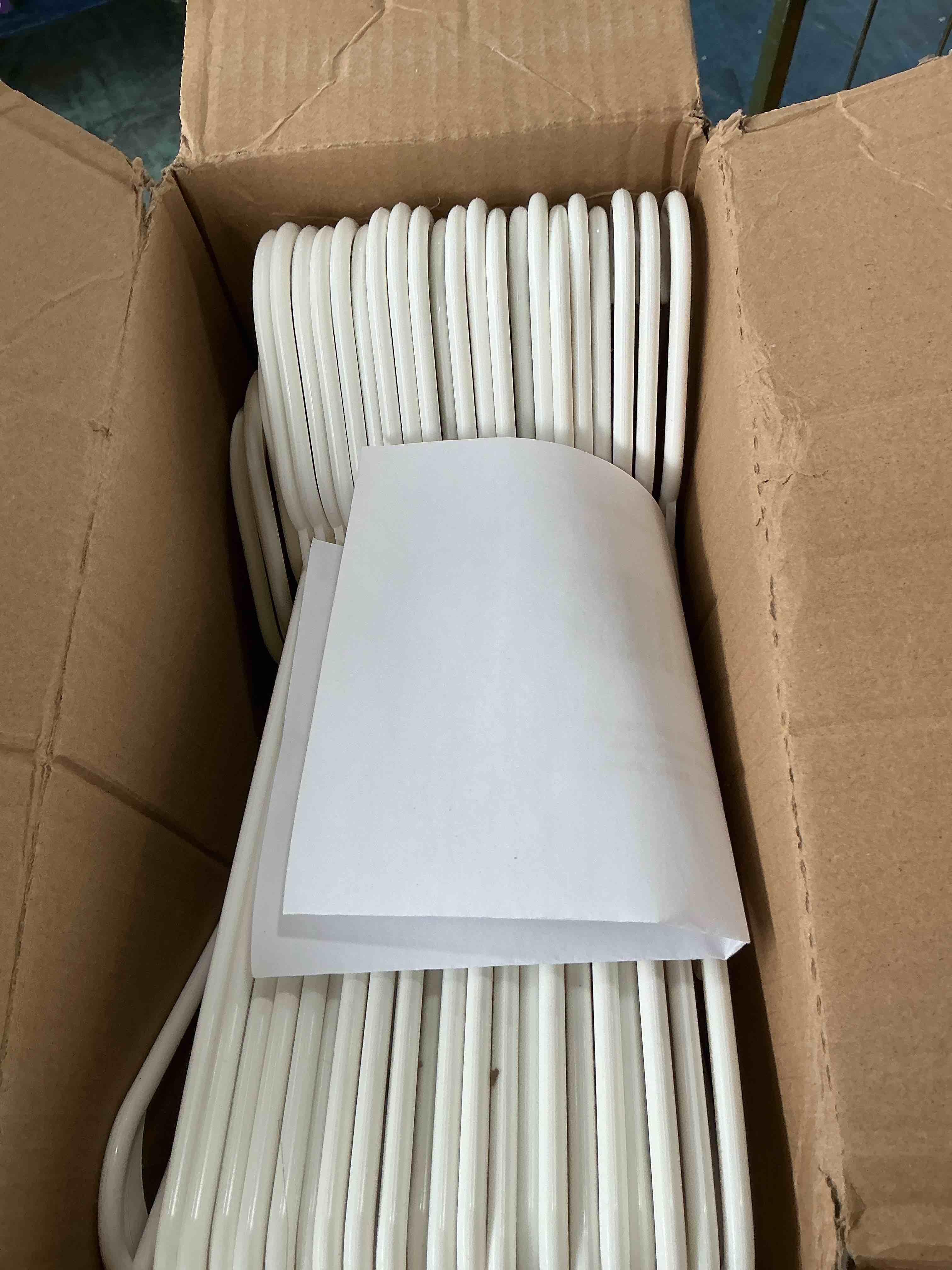 Condition photo showing Good Condition for house day black plastic hangers 50 pack, plastic clothes hangers with built-in hooks, durable and strong plastic coat hangers for closet, space saving clothing hanger for shirts, coats, skirt, dress 50 pack black