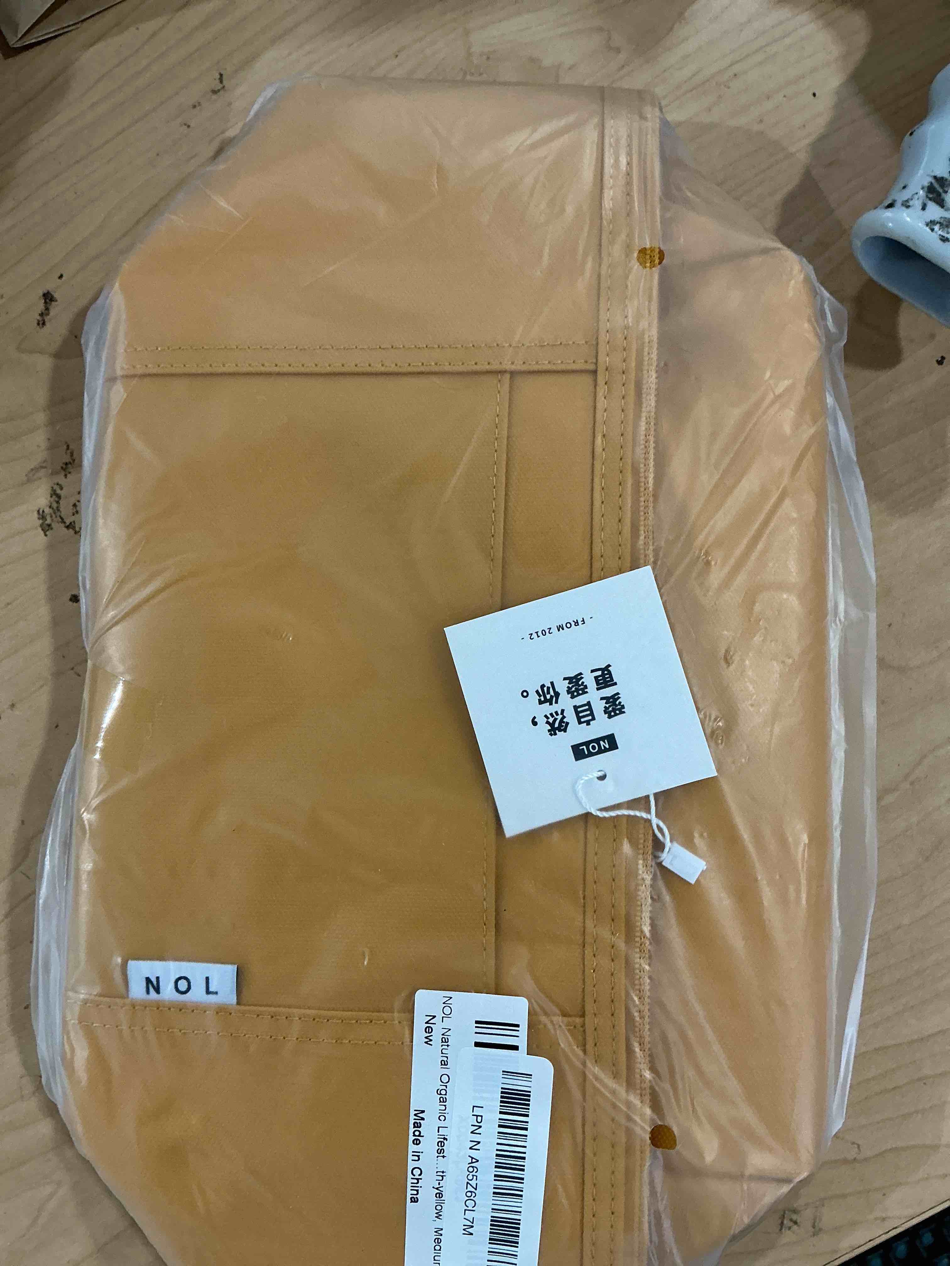 Condition photo showing New/Like New for nol natural organic lifestyle insulated lunch bags for women cooler bag lightweight nylon waterproof lunch box for work (earth-yellow, medium(normal)) earth-yellow medium (8 liters)