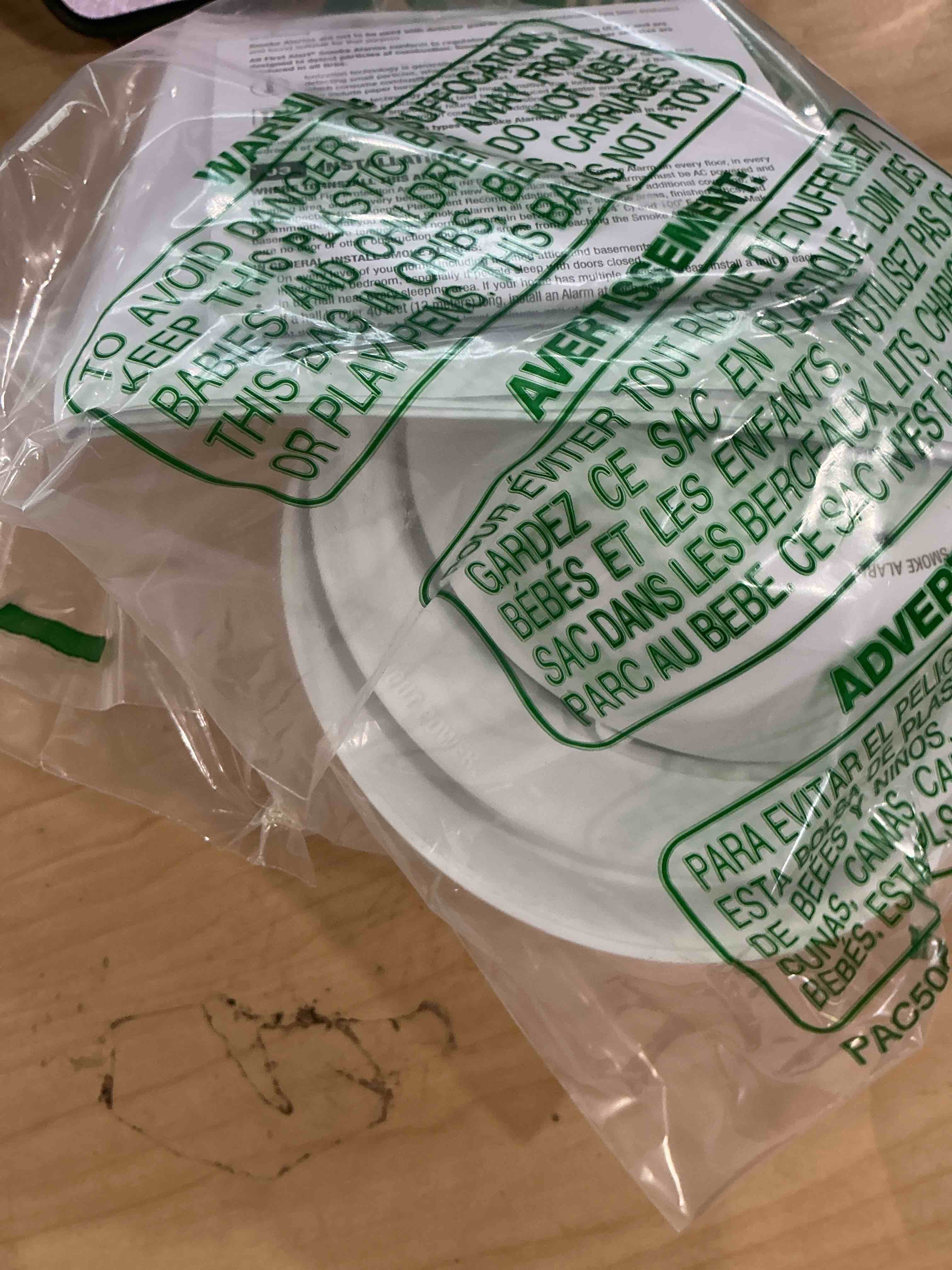 Condition photo showing Good Condition for first alert smi100, battery-operated smoke alarm, 2-pack 2-pack precision detection smi100
