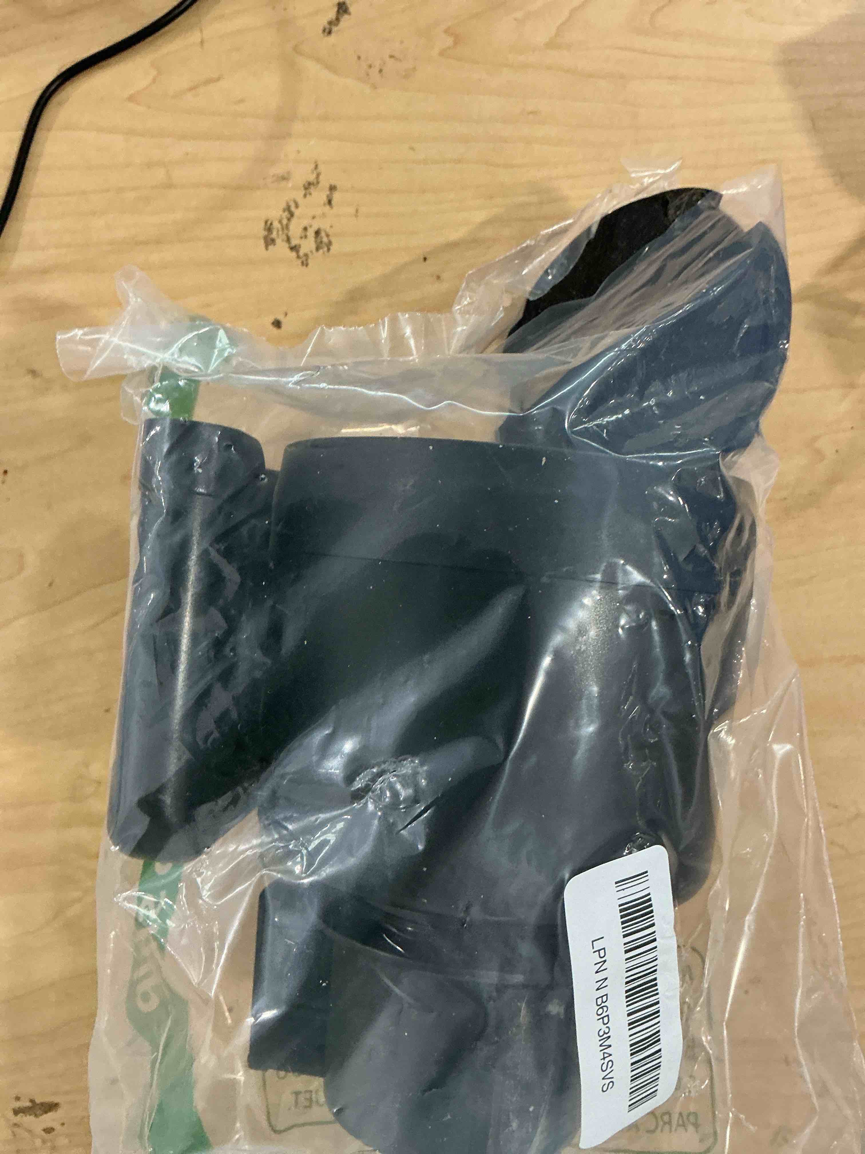 Condition photo showing Good Condition for car cup holder expander, cup holder extender adapter for car with adjustable base, fits yeti 24/36/46oz, hydroflask 32/40oz, large water bottles in 2.7"-4.2" (16-46 oz)