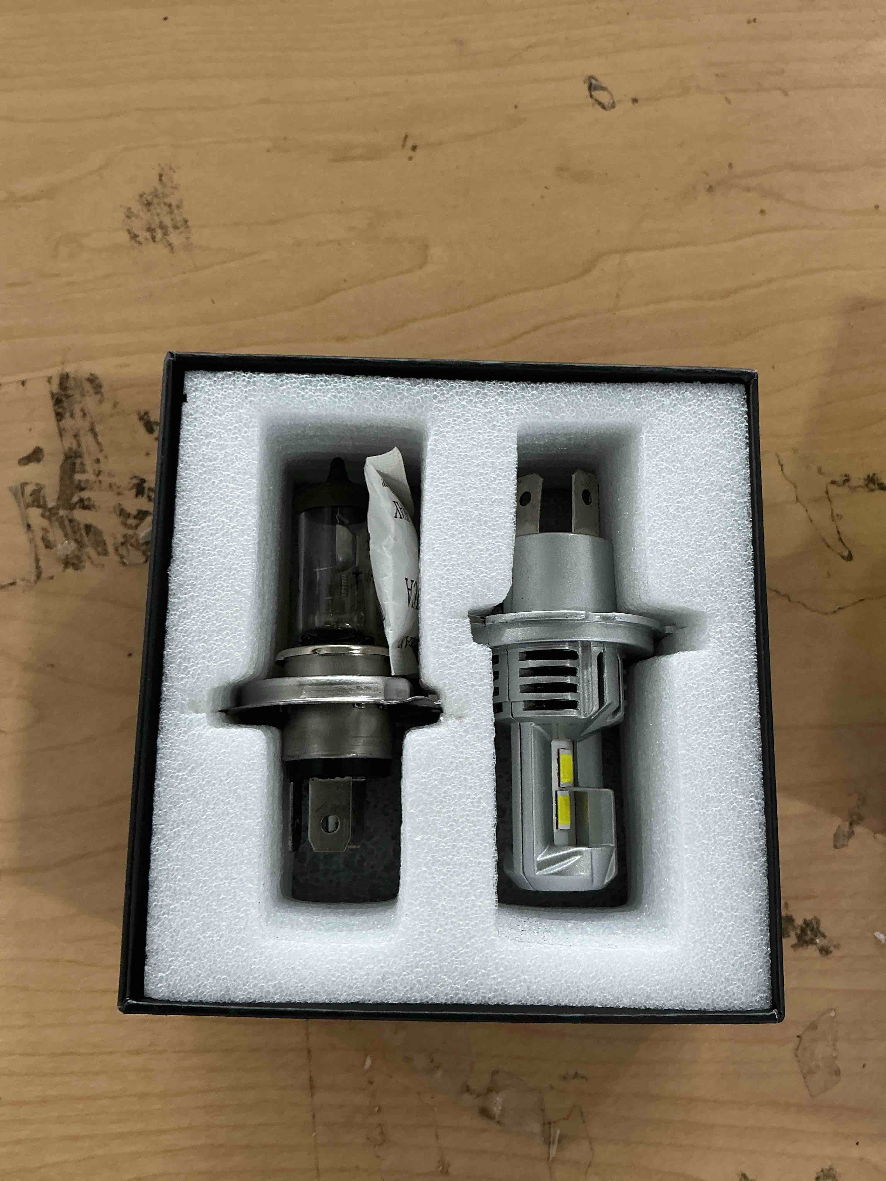 Condition photo showing Good Condition for latest h4 light bulbs,super bright upgraded 900% 50000lm brightness,1:1 halogen mini size, 10-year lifespan, plug and play, h4/9003 fog bulbs,pack of 2