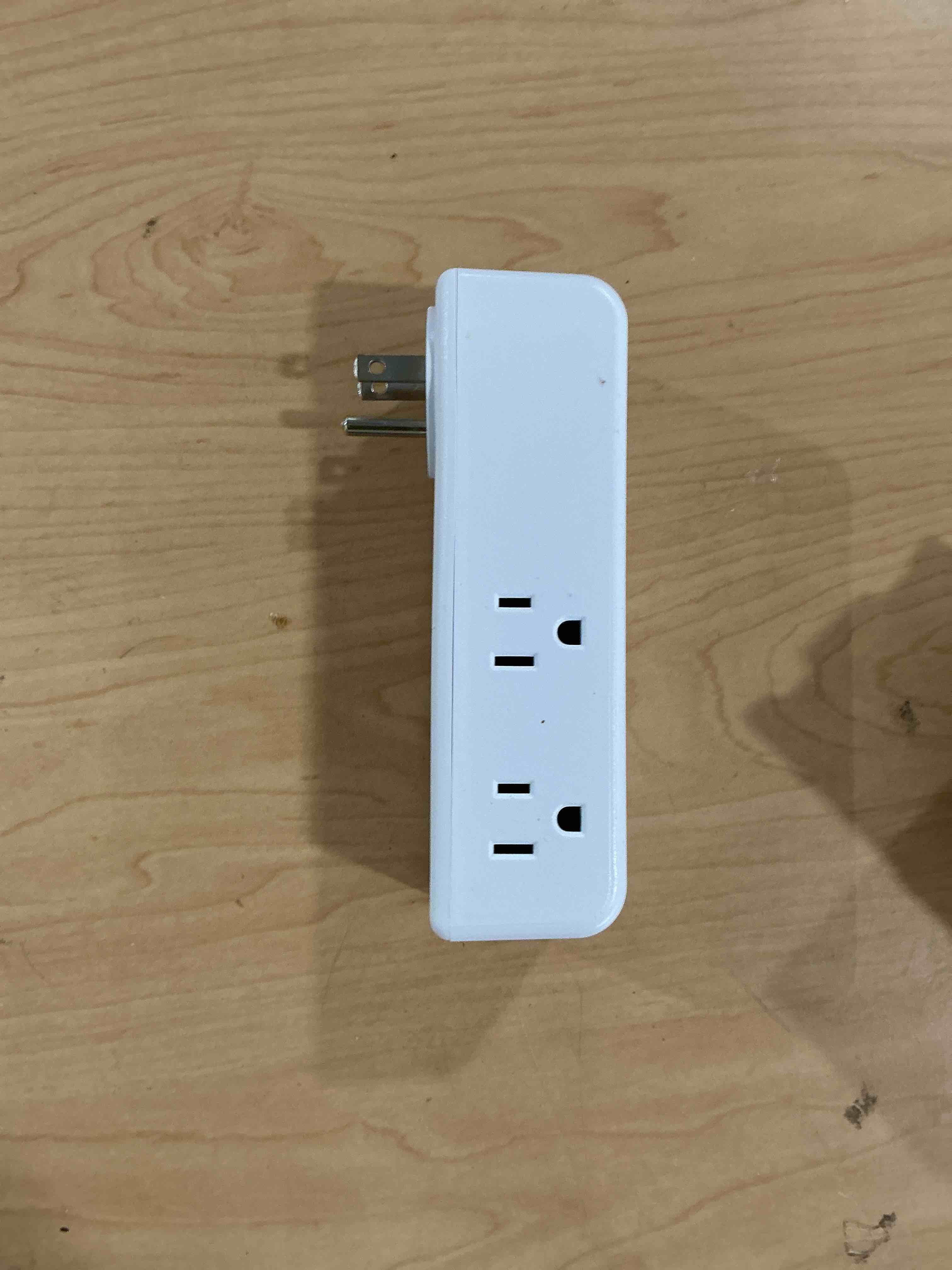 Condition photo showing Good Condition for surge protector outlet extender - with rotating plug, 6 ac multi plug outlet with 4 usb ports (2 usb c), 1800j wall charger, 3-sided power strip with spaced outlet splitter for home, office, travel 2c2a, 1 pack white