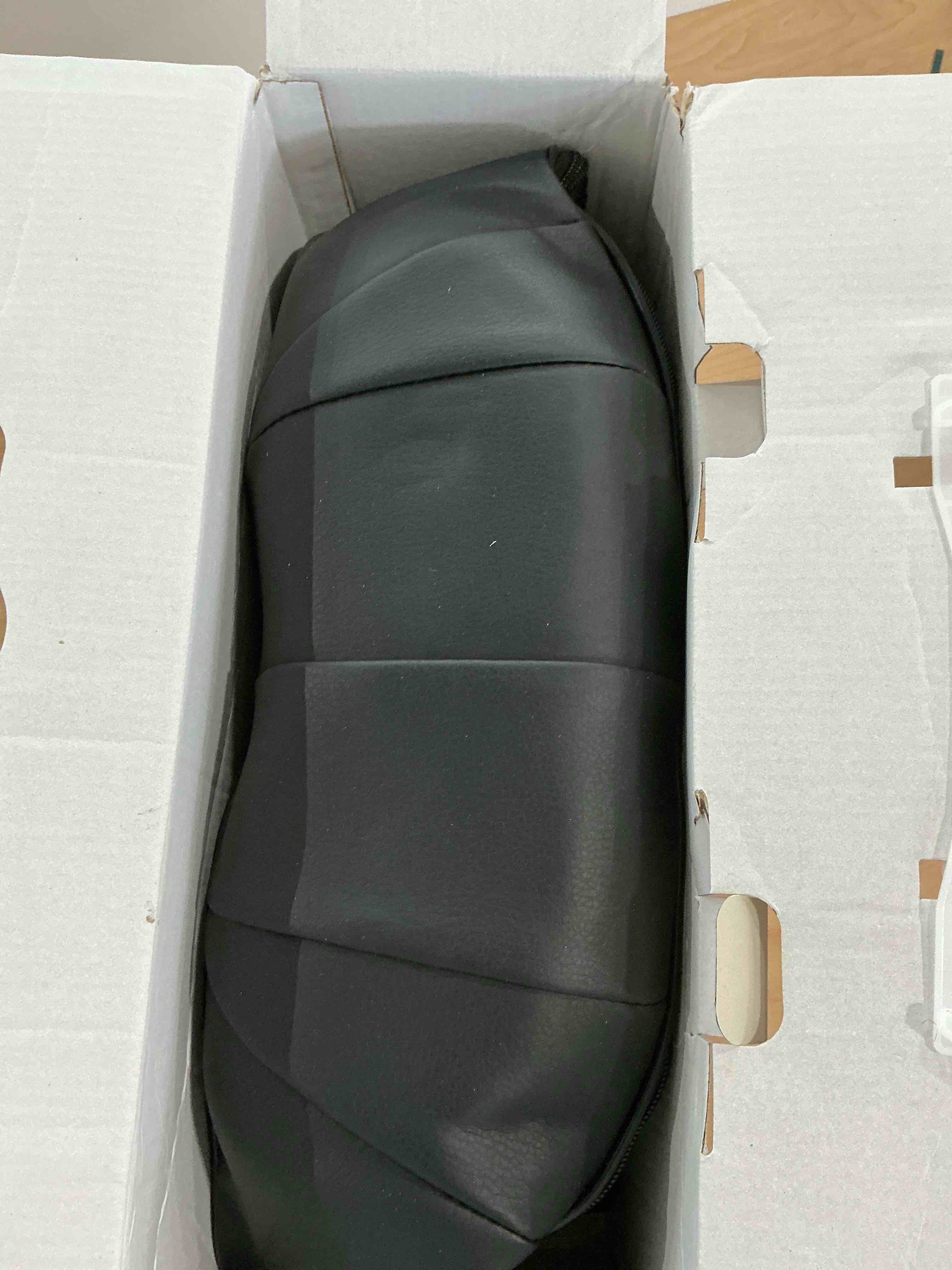 Condition photo showing Good Condition for invospa shiatsu massager with heat - deep tissue kneading pillow for neck, shoulders, and back - electric full body massage black