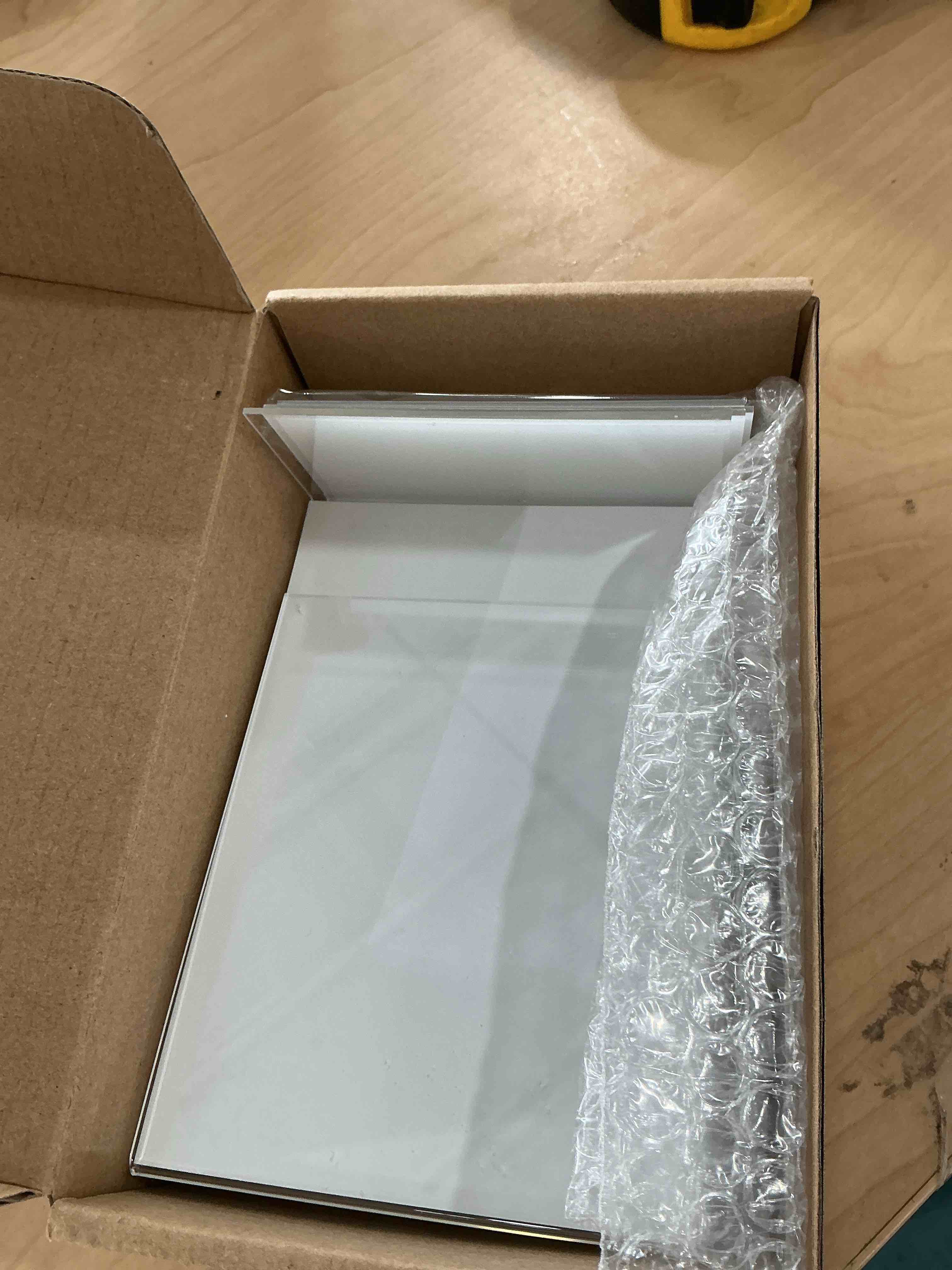 Condition photo showing Good Condition for 6 pack 4x6 inch clear acrylic self standing picture frames,clear photo frame stand tabletop display for home or office décor?vertical