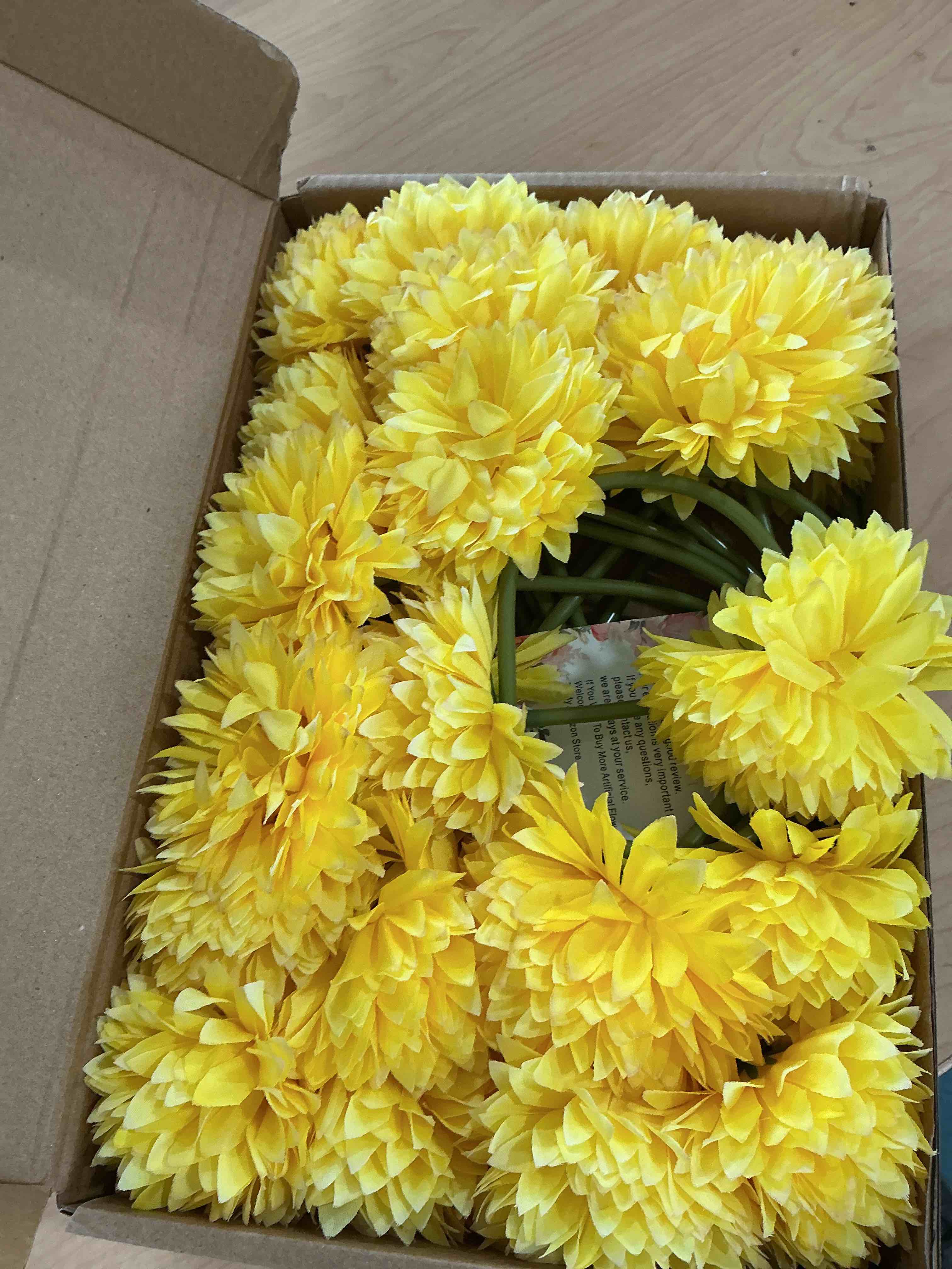 Condition photo showing Good Condition for kimura's cabin 20pcs fake chrysanthemum artificial flowers faux silk mums with stem balls flowers for vase fillers easter home table floral arrangements wedding party diy decoration(yellow)