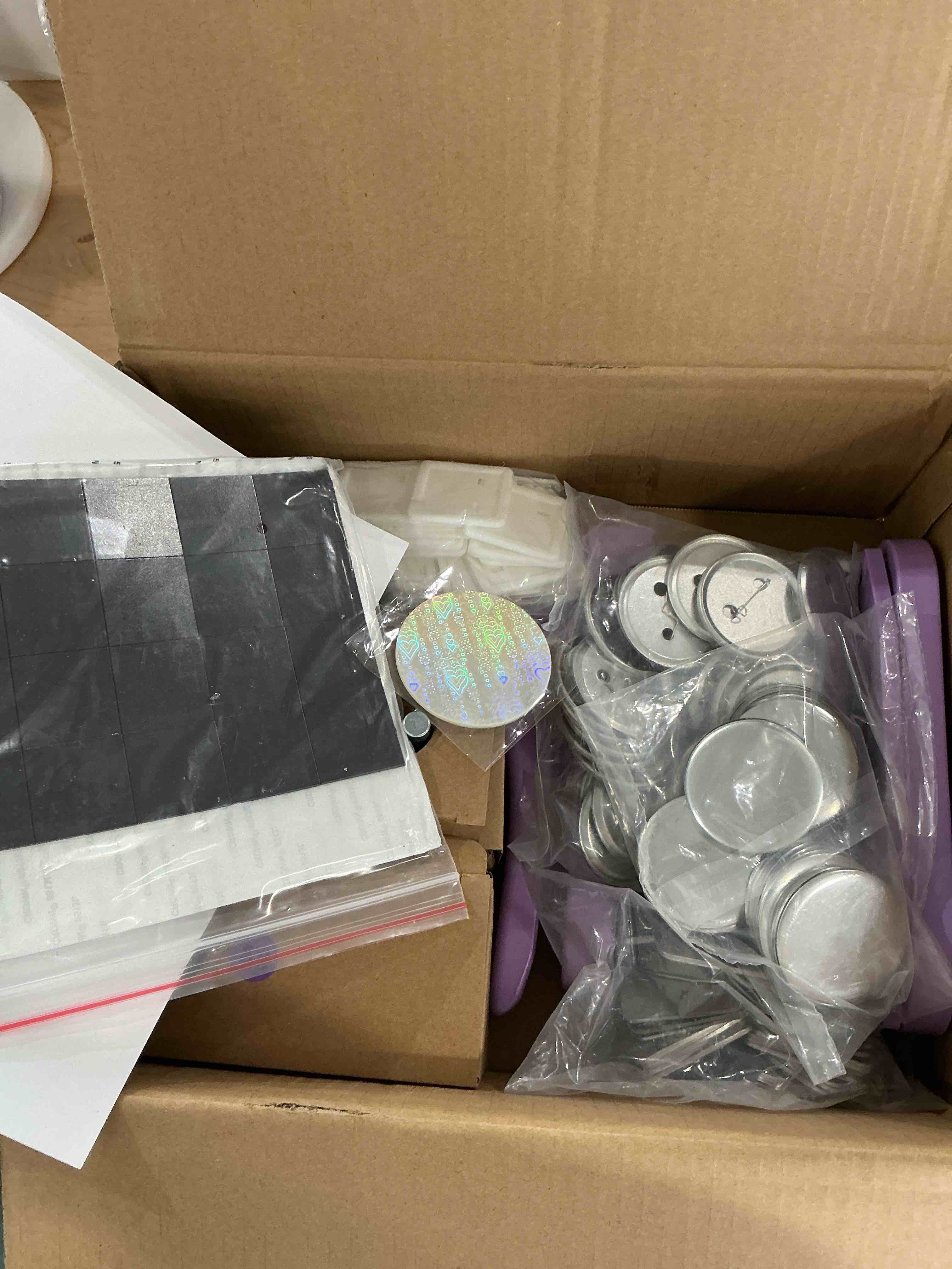 Condition photo showing Good Condition for button maker machine, square & round button badge press kit- 50pcs square magnet button(2'' x 2'') + 50pcs circle pinback button(58mm), button press making kit for parties, events, business, school 2''x2''+2.25''