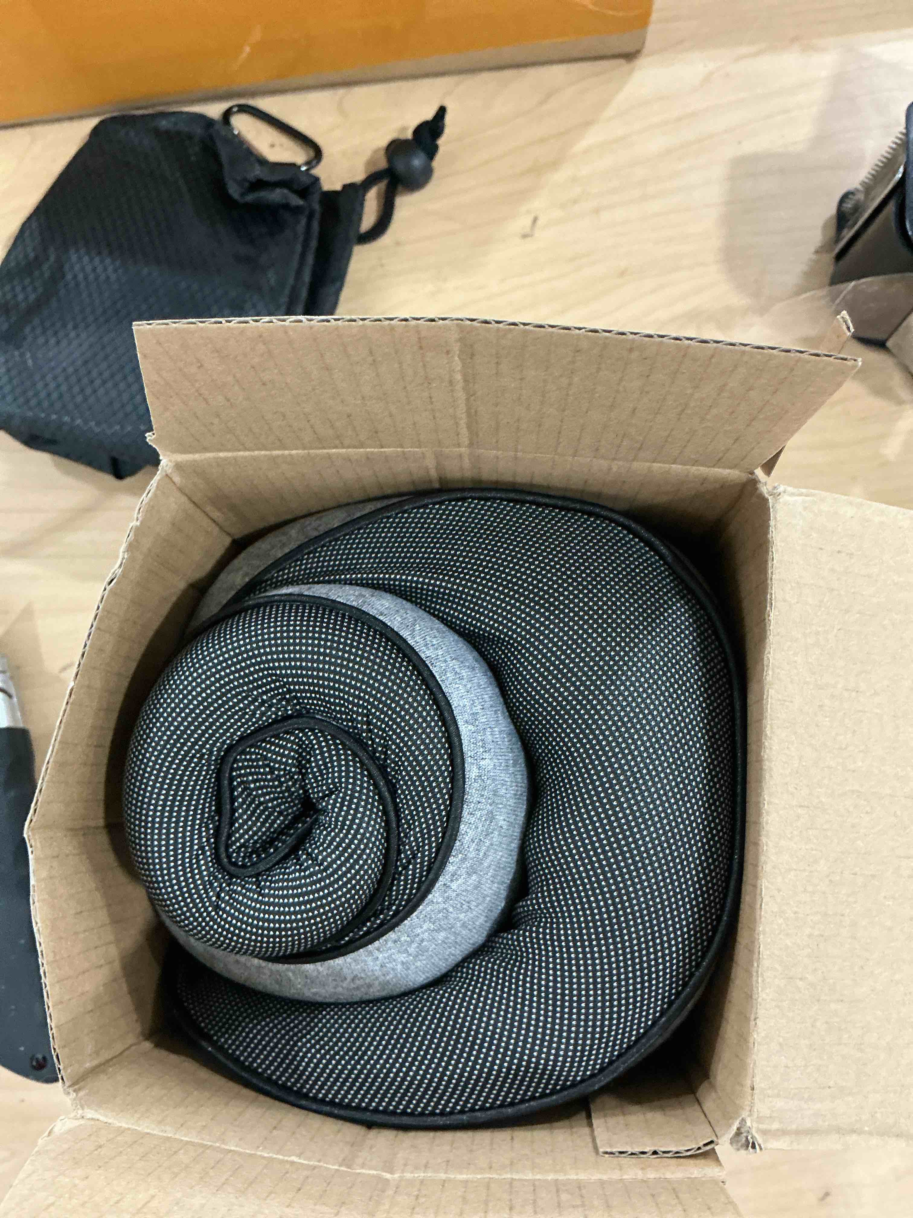 Condition photo showing Good Condition for szxyx travel pillows - 100% pure memory foam neck pillow for airplanes, comfortable breathable cover, 360° support stowable pillows for sleeping, car, airport travel essentials dark grey