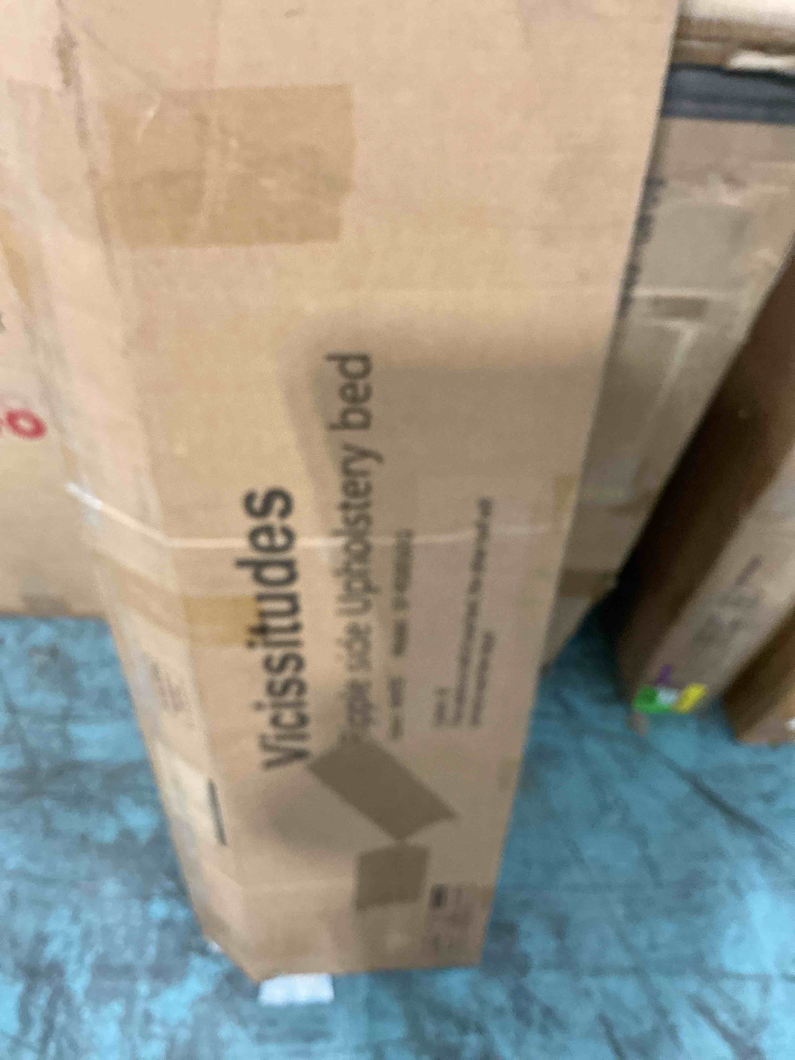 Condition photo showing Brand New for vicissitudes ripple sided upholstery bed, white box 2 /2 only fluffy ivory