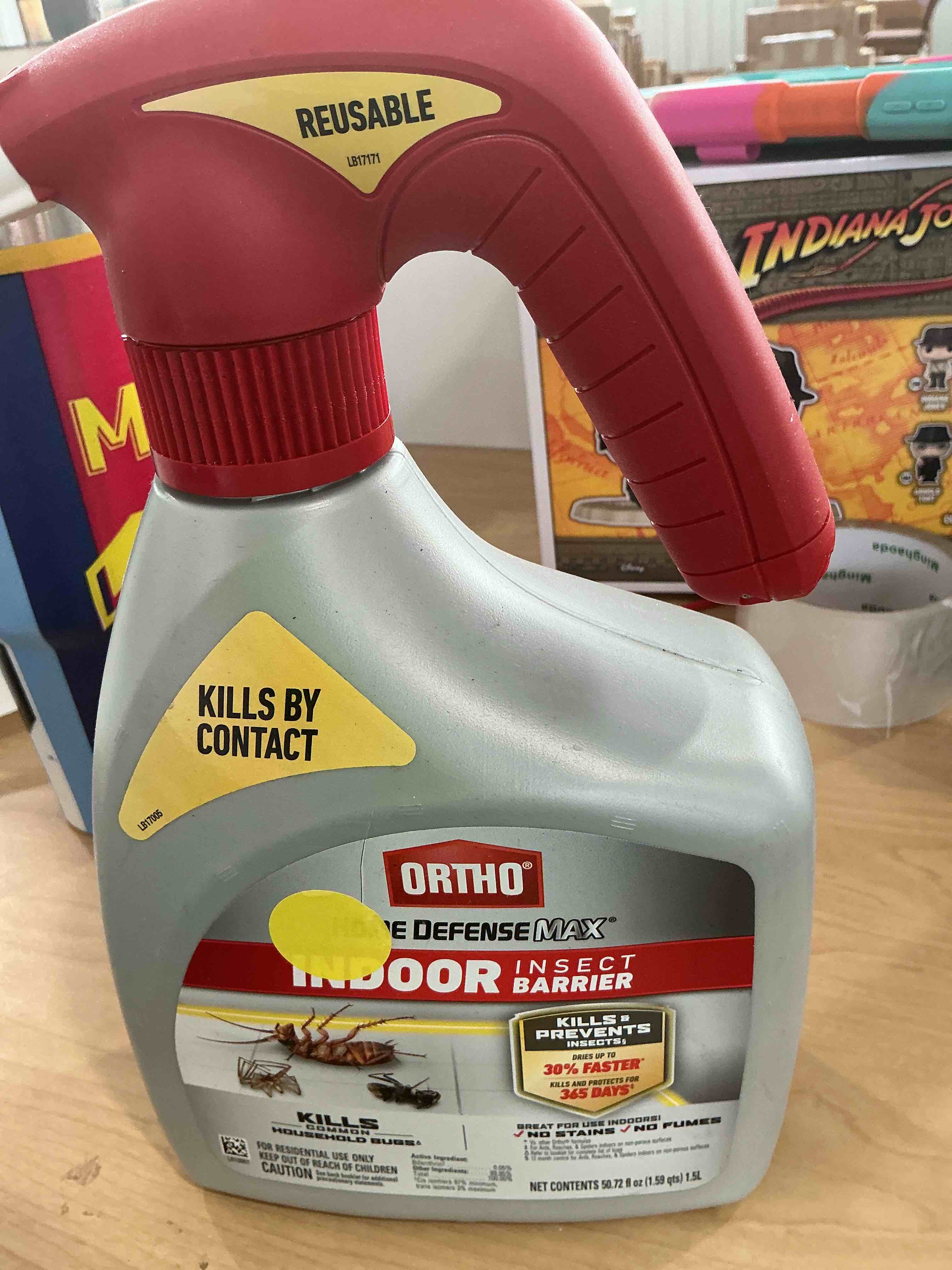 Condition photo showing Good Condition for ortho home defense max indoor insect barrier with battery-powered sprayer, kills ants, roaches, spiders, fleas and ticks, 1.5 l. quickhand sprayer