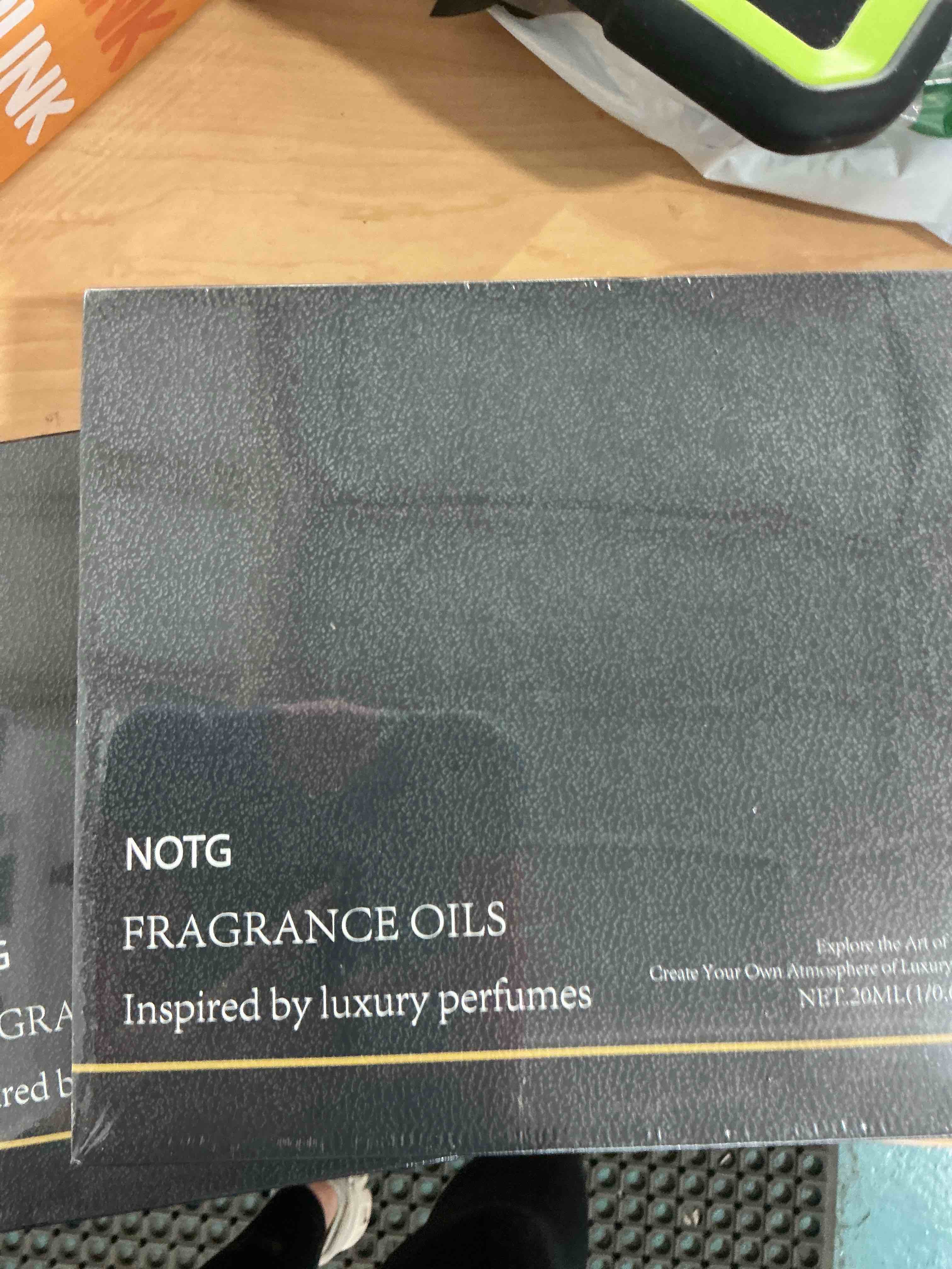 Condition photo showing New/Like New for essential oils set - top 4 luxury scents for diffuser, humidifier, aromatherapy, candle & soap making, premium scented oil gift set for home & office, inspired by luxury brand perfumes(20ml) high end 4-piece set