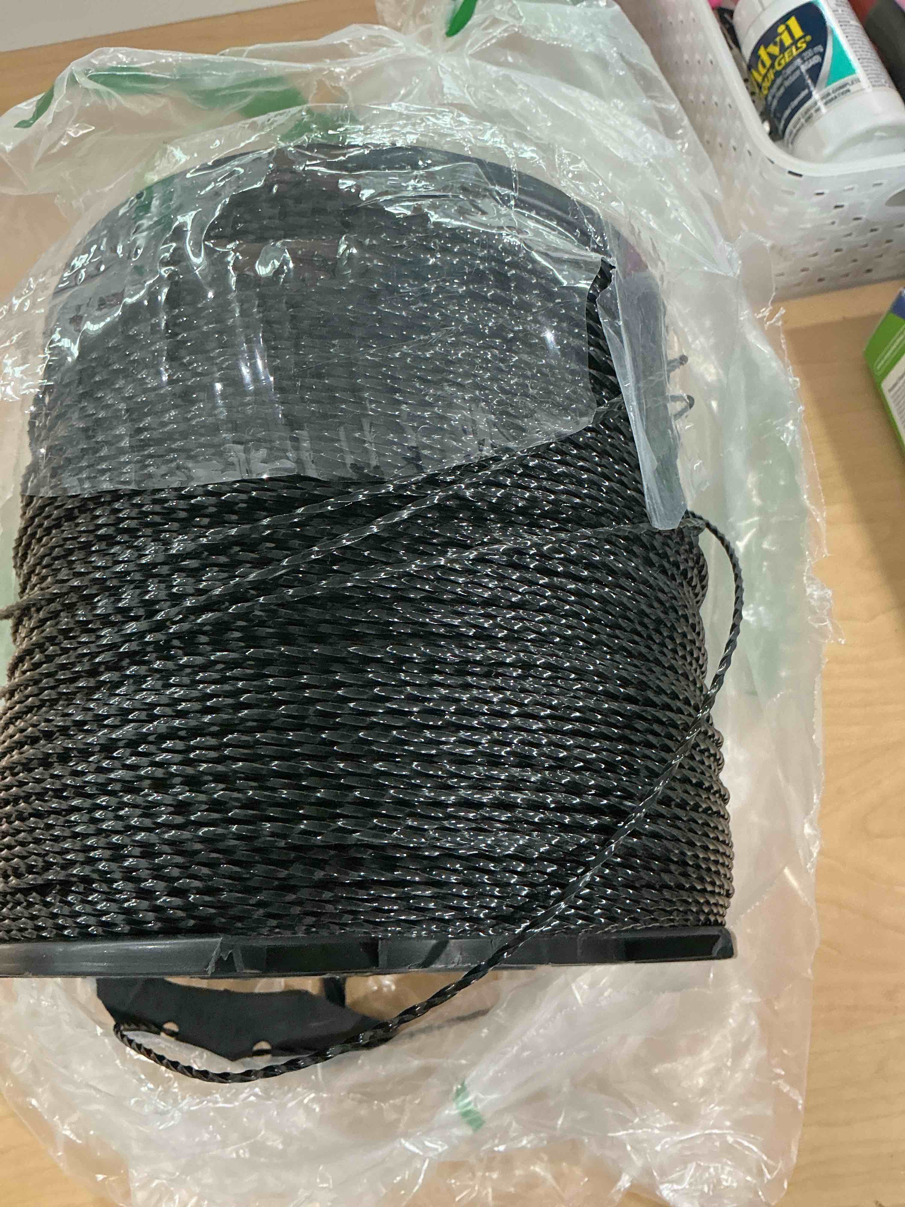 Condition photo showing Good Condition for a anleolife 5-pound heavy duty octa-twist .095-inch-by-1536-ft trimmer line spool,otrixt co-extruded multi-edge spiral weed eater string, red 5 pound .095 red