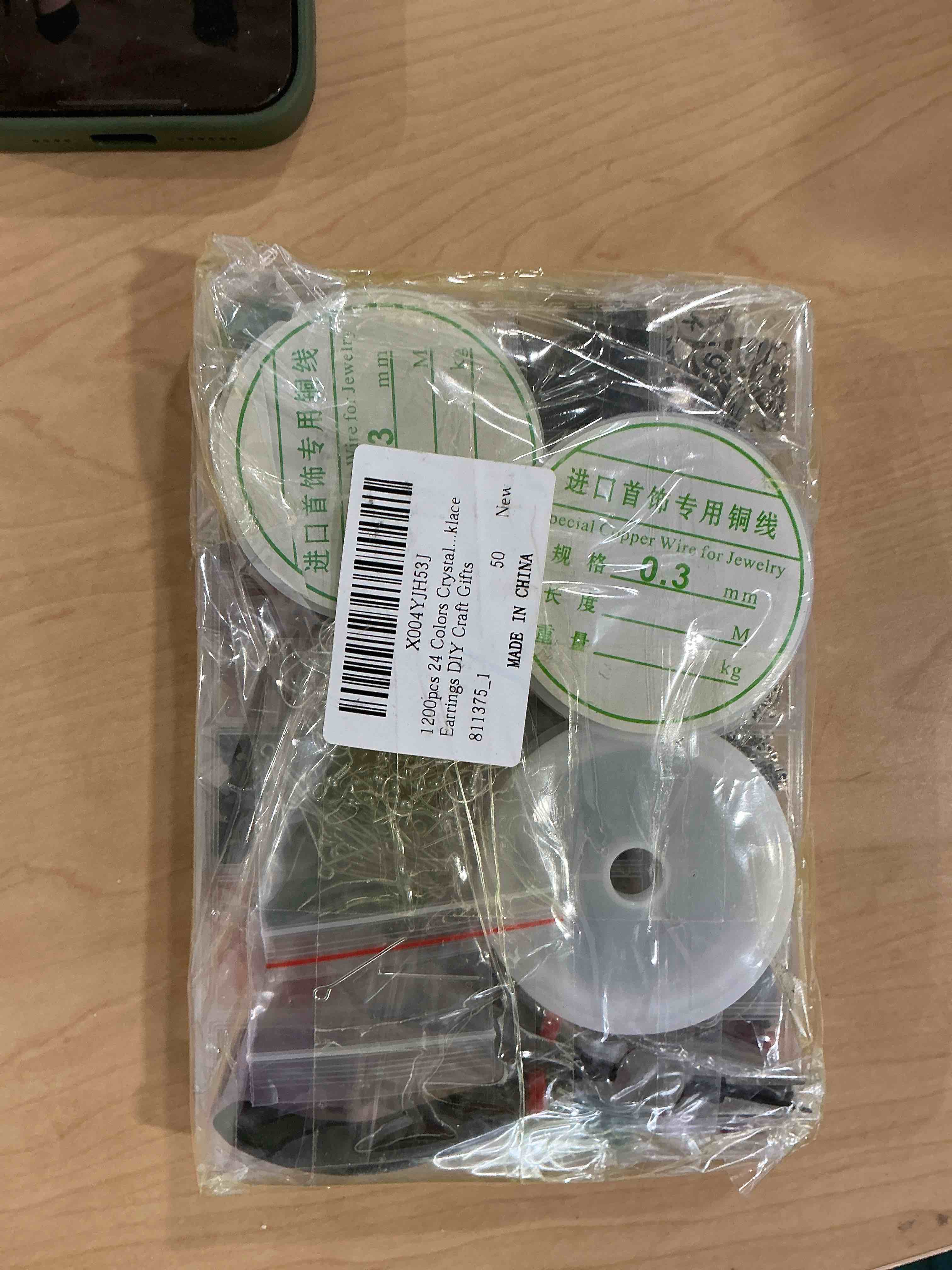 Condition photo showing Good Condition for ruomoxi y jewelry making supplies kit for adults - 1200 crystal beads, jewelry pliers, earring hooks, necklace clasp, beading wire - diy bracelets/earrings/rings for thanksgiving, christmas,birthdays