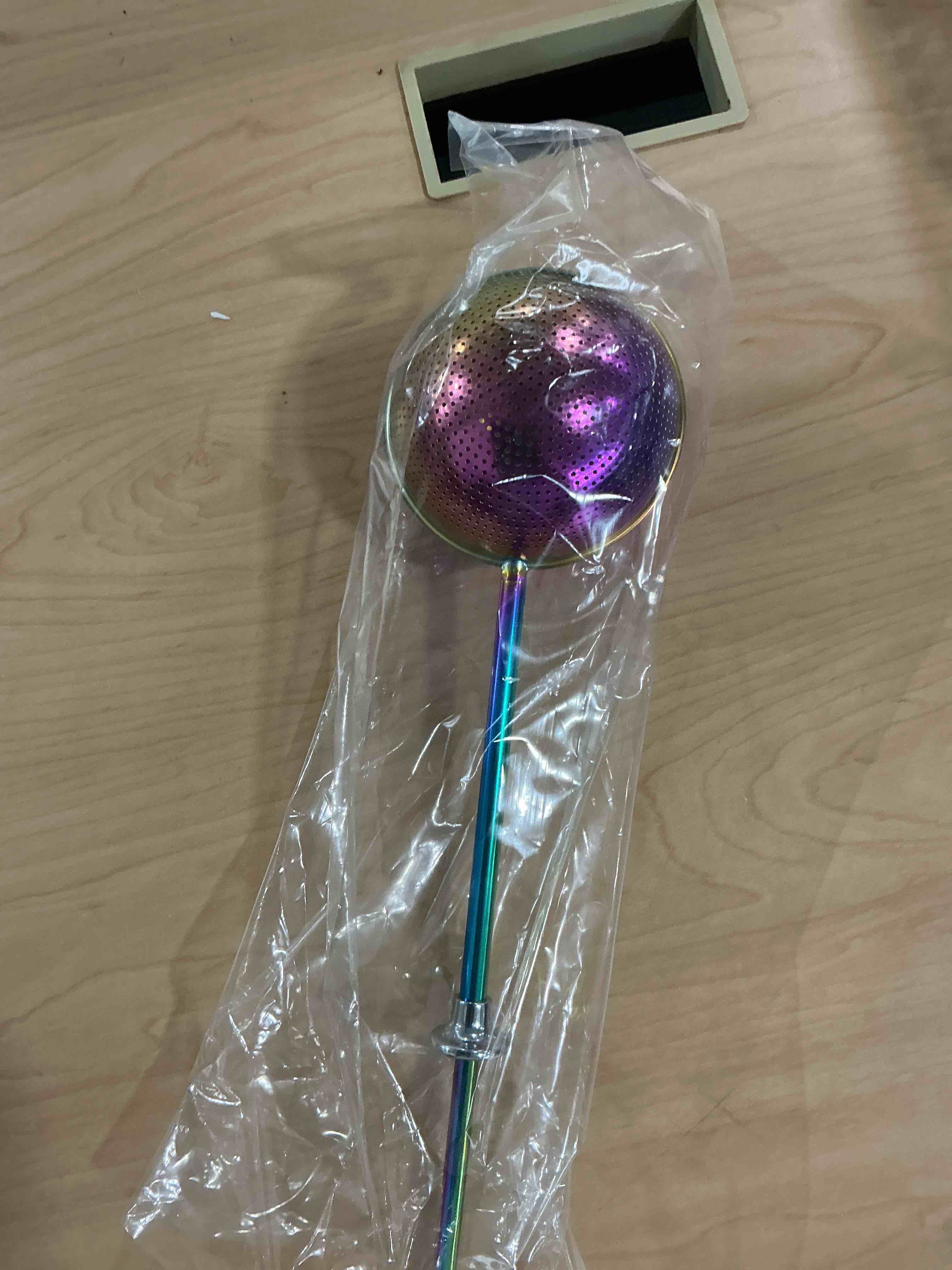 Condition photo showing New/Like New for jetkong large flour duster for baking, one-handed operation sugar sifter, 304 stainless steel dusting wand, flour sprinkler for bread baking (large, rainbow) rainbow 1 pcs large