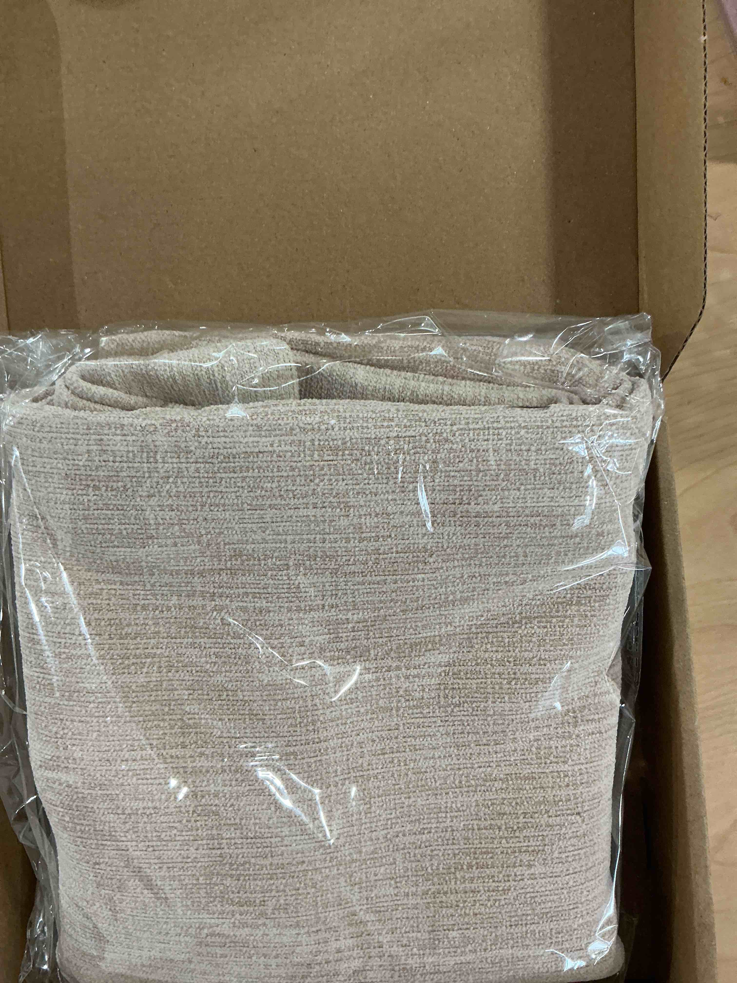 Condition photo showing New/Like New for futei dusky pink chenille decorative throw pillow covers 16x16 inch set of 2,soft cozy faux linen textured cushion case,farmhouse home decor for couch living room dusky pink 16" x 16" (pack of 2)