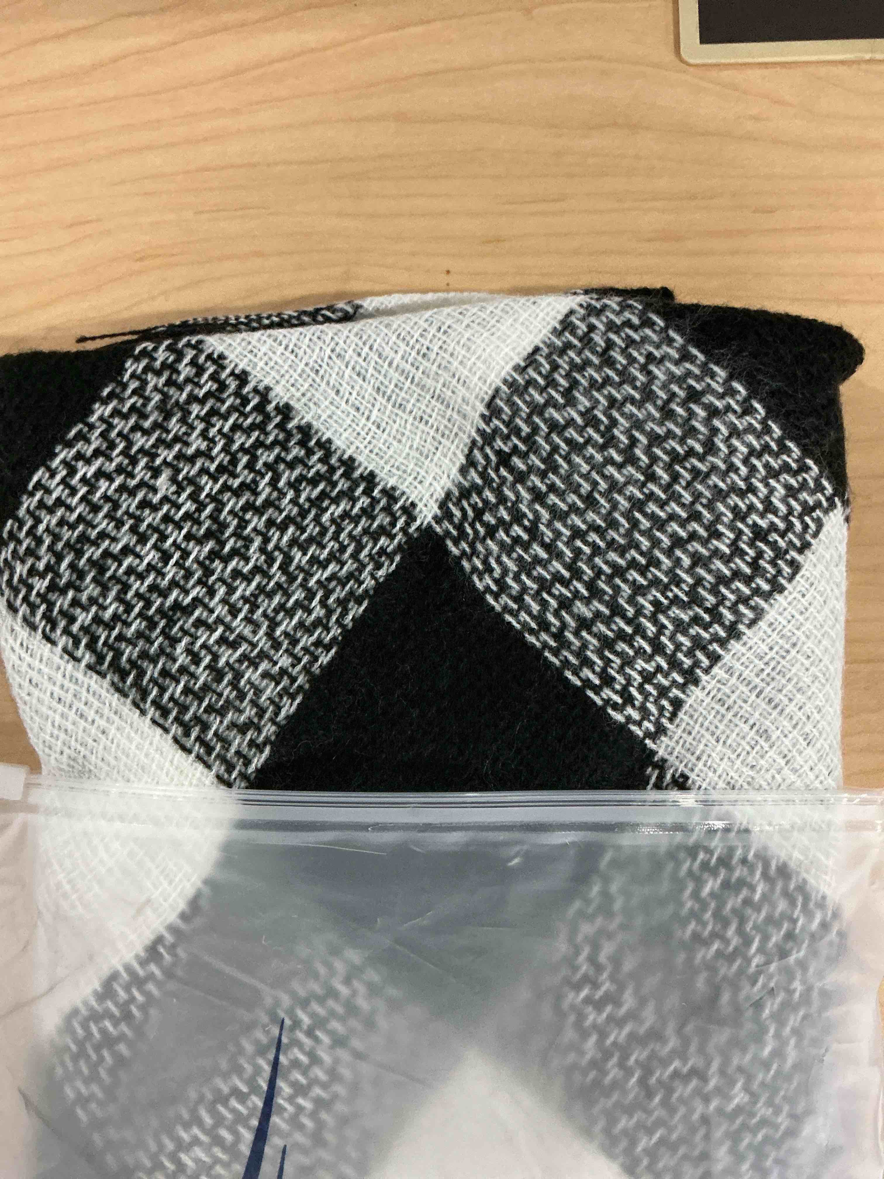 Condition photo showing New/Like New for wander agio womens warm scarf triangle shawls large scarves stripe small plaid fichu black white 35