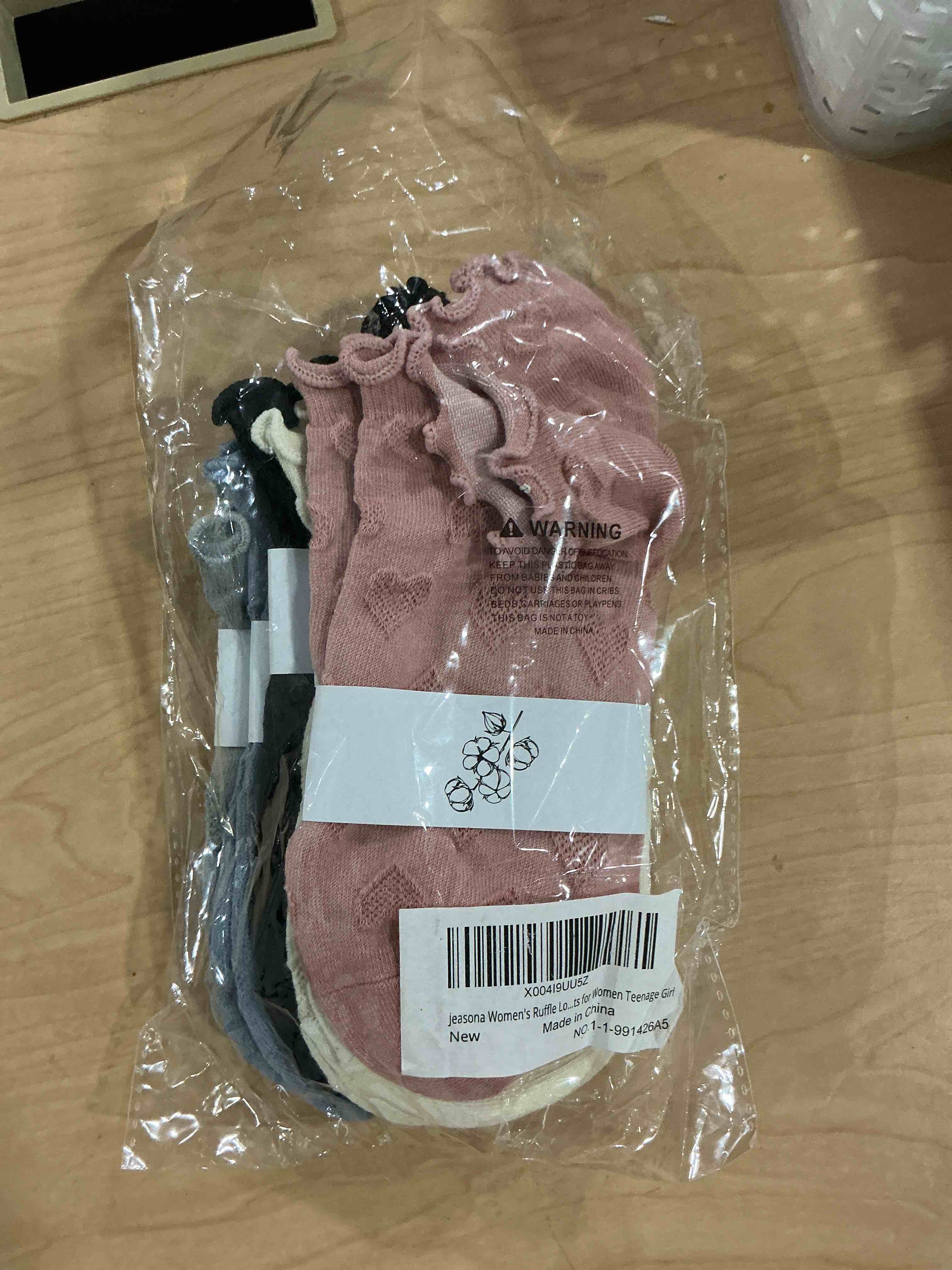 Condition photo showing Good Condition for hstyle 5 pairs of ruffle socks women, cute ruffle ankle socks