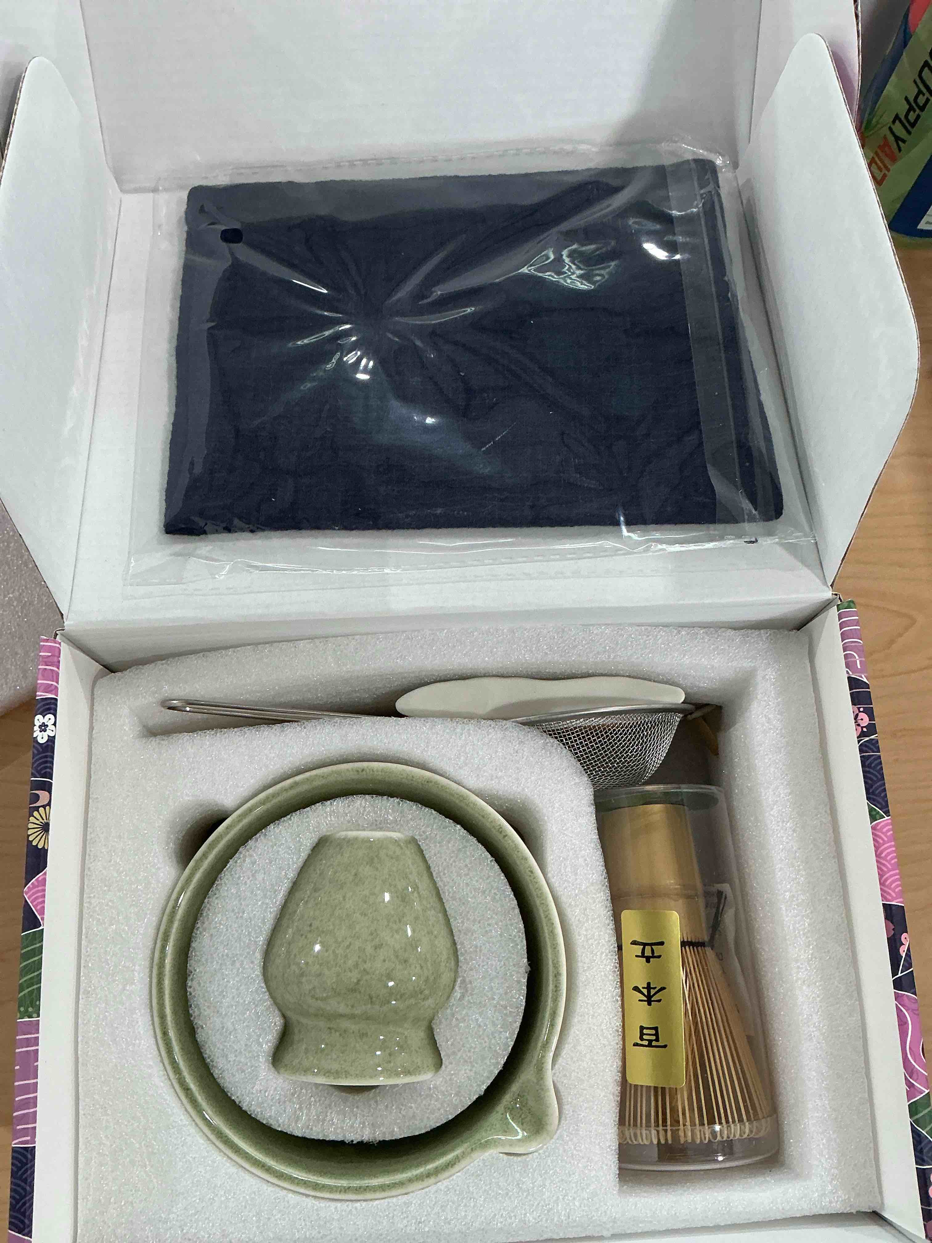 Condition photo showing New/Like New for 8 pcs matcha whisk set - htrcxb matcha set with ceramic bowl, bamboo whisk & holder, scoop, sifter, measuring spoon, scoop rest & tea towel, complete gift kit for beginners & tea lovers