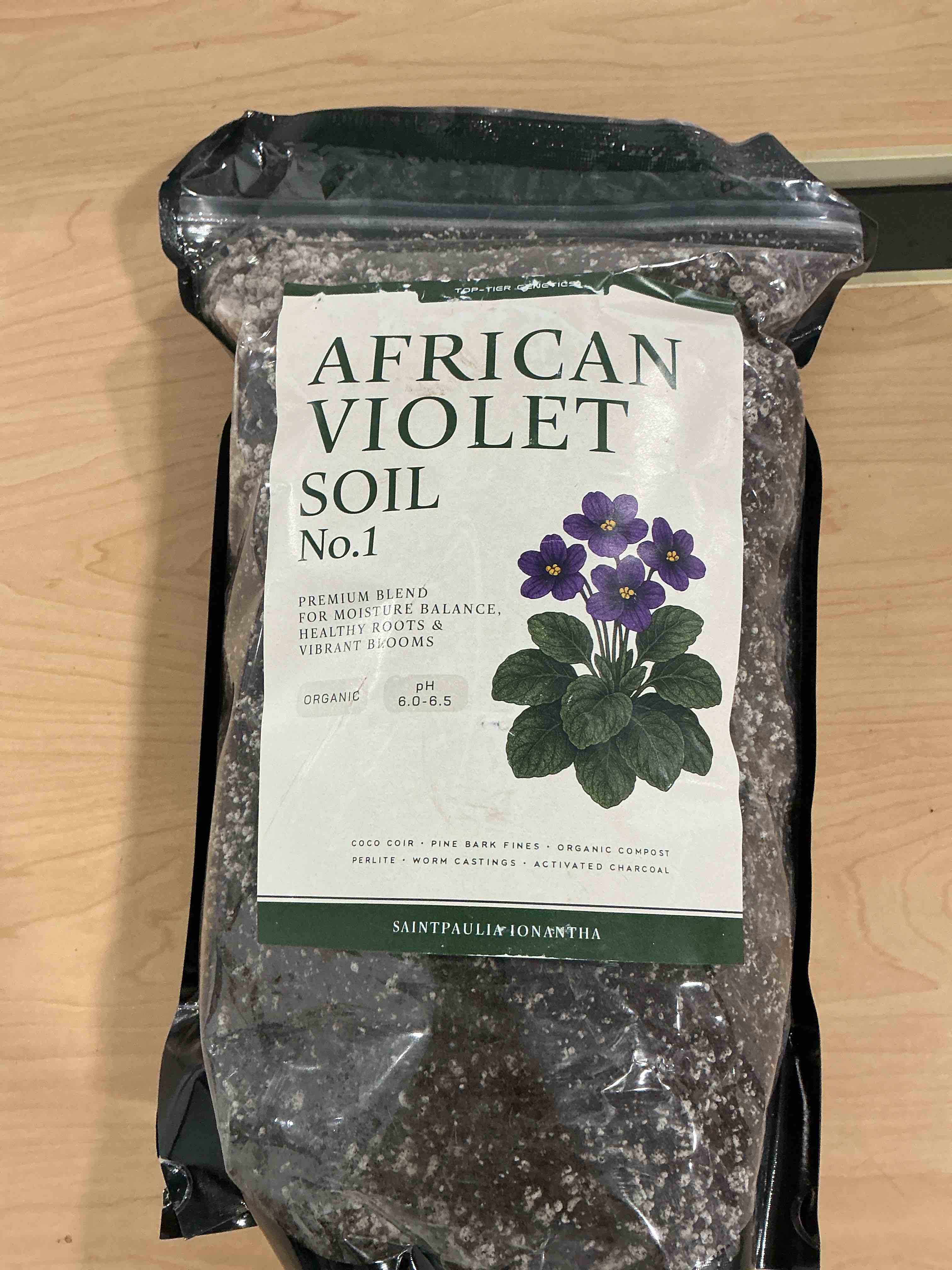 Condition photo showing New/Like New for premium african violet soil – organic, nutrient-rich potting mix for saintpaulia – promotes strong roots, consistent moisture & vibrant blooms – fast-draining & ready to use (4 qts)