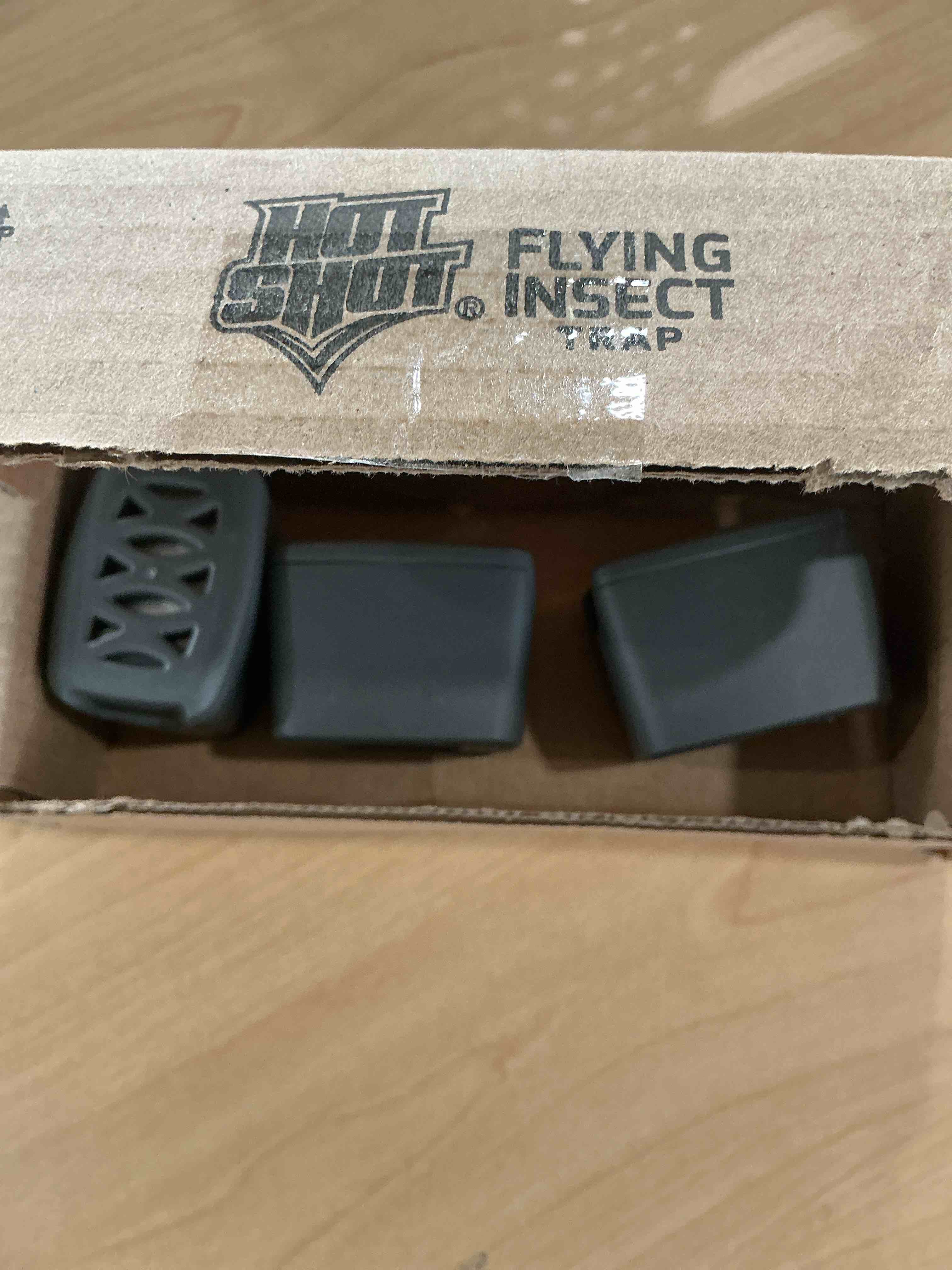 Condition photo showing Good Condition for only 3 pieces hot shot flying insect trap, discreet, hassle-free trap attracts, captures house flies and fruit flies, 24/7 continuous attraction, no plug-in or electricity needed, 6 count