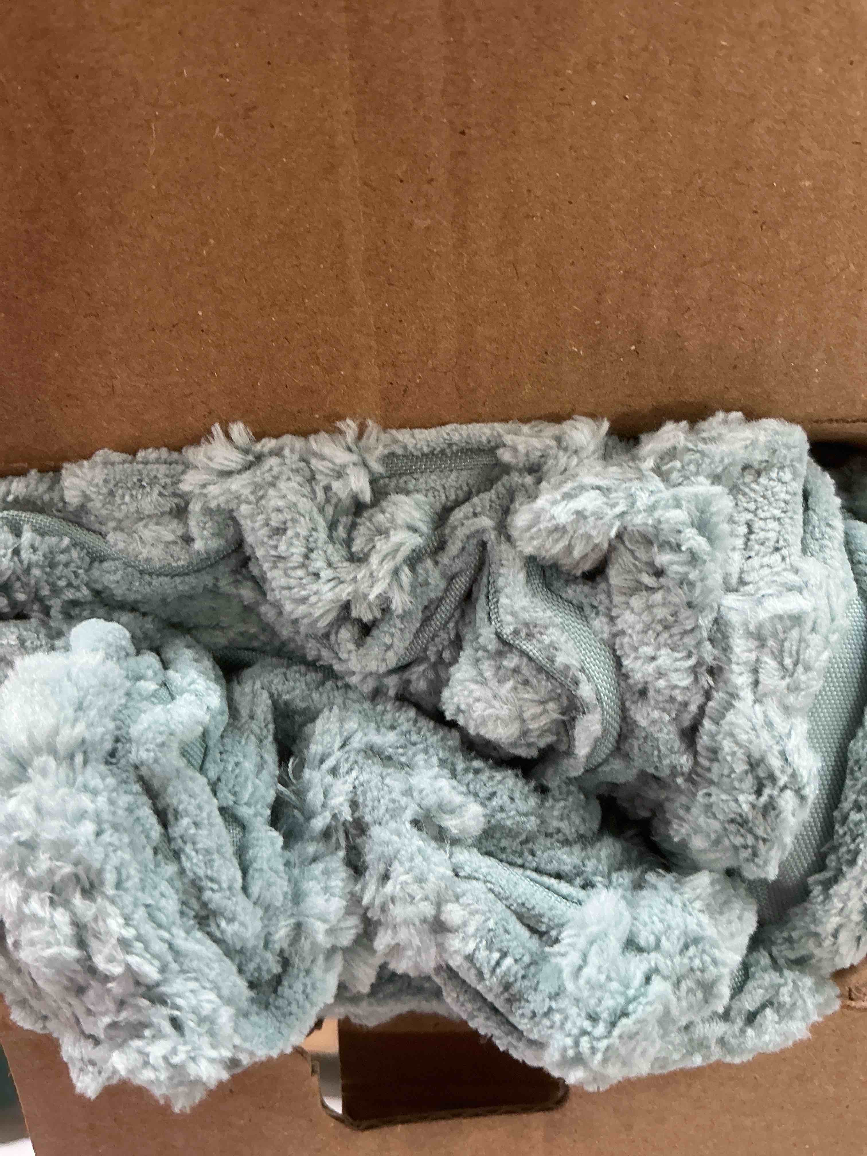 Condition photo showing Good Condition for MIULEE Pack of 2 Corduroy Decorative Throw Pillow Covers 20x20 Inch Soft Boho Striped Pillow Covers Modern Farmhouse Home Decor for Summer Sofa Living Room Couch Bed Teal Green 20" x 20" (Pack of 2) Teal Green 2