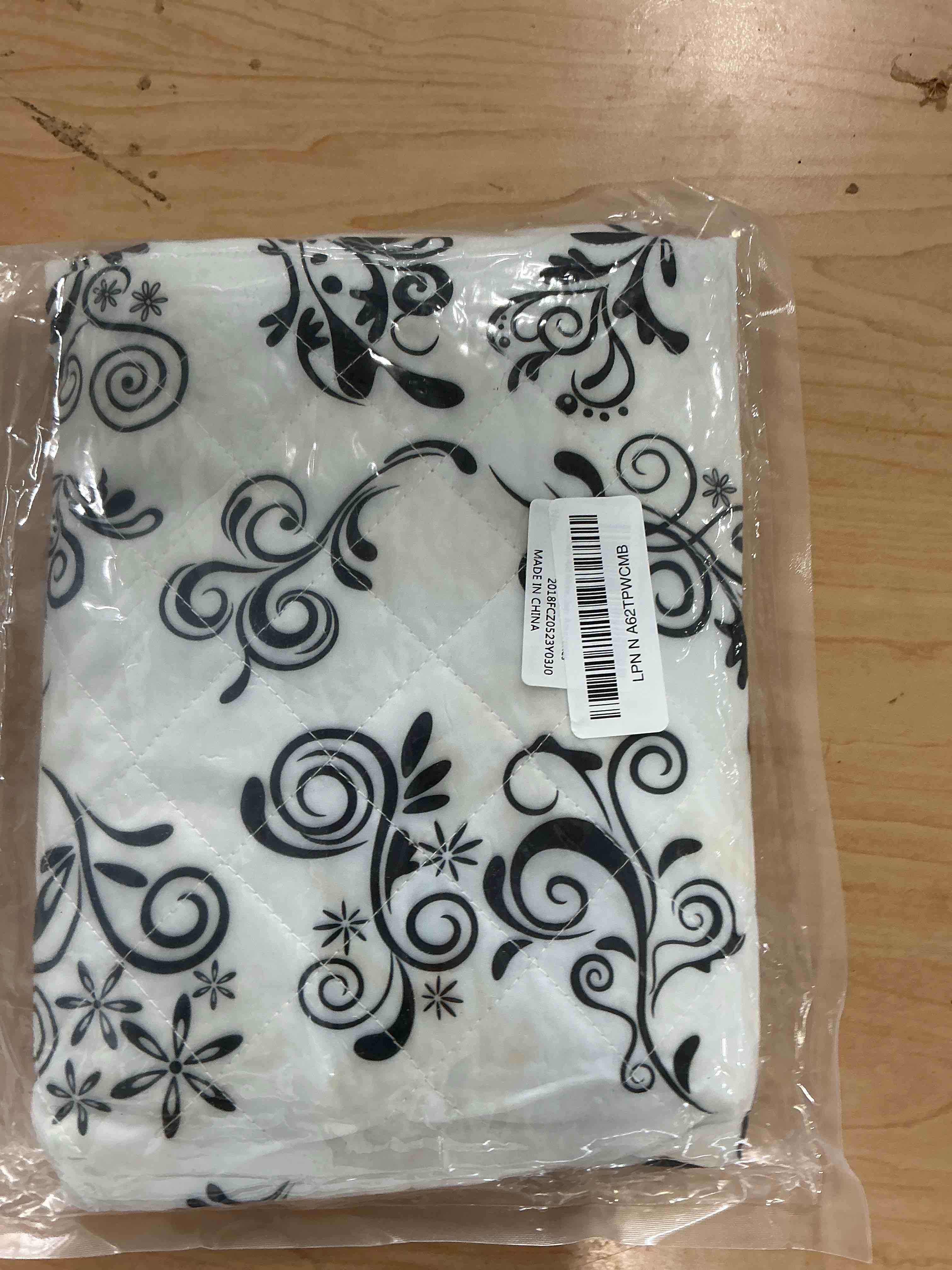 Condition photo showing Good Condition for Kitchen Aid Mixer Cover,Kitchen Stand Mixer Cover Compatible With 5-8 Quart Kitchenaid Hamilton Mixers,Kitchen Aid Covers for Stand Mixer With Pockets,Kitchen Aid Mixer Assecories spindrift