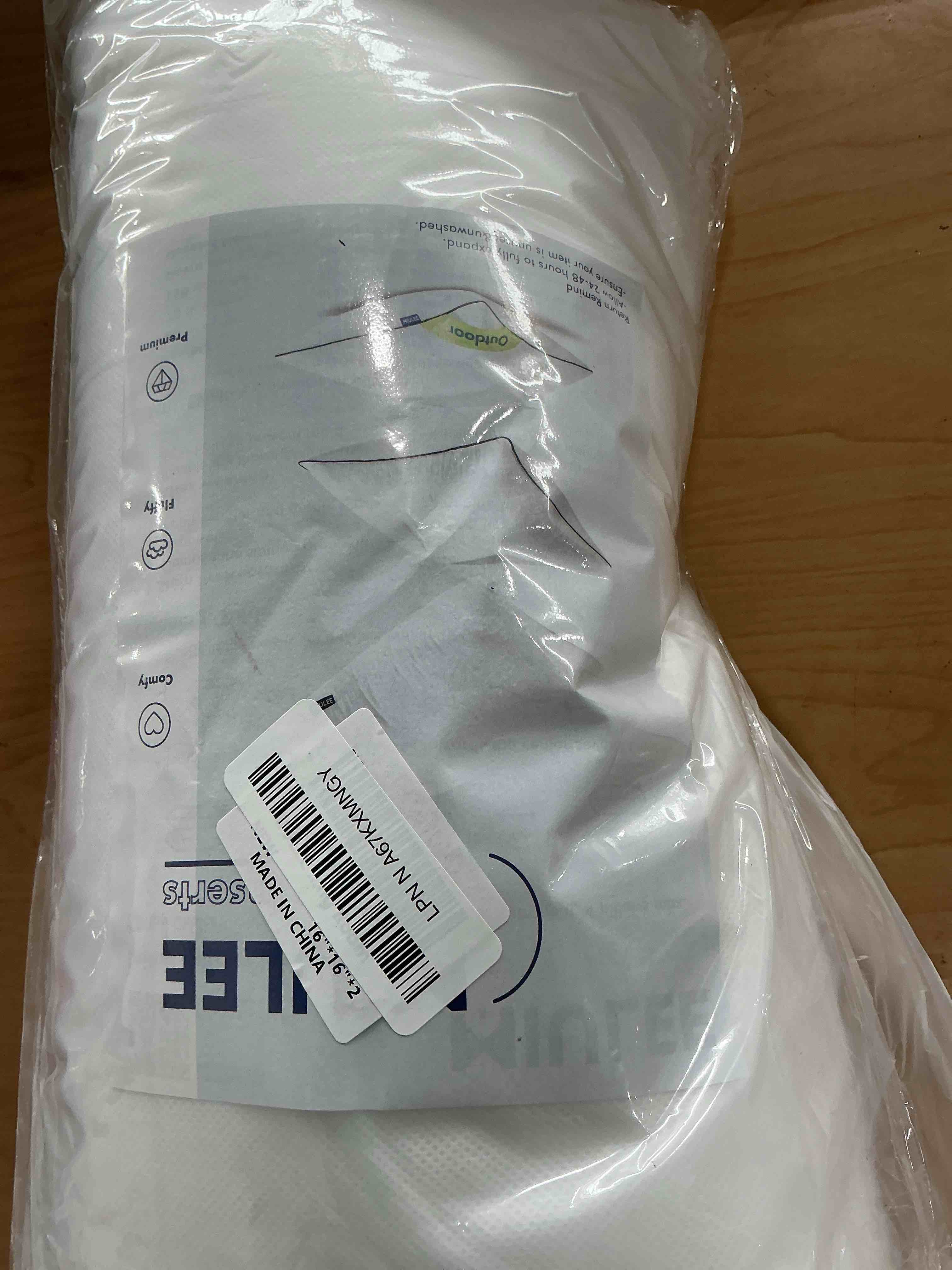 Condition photo showing Good Condition for MIULEE Throw Pillow Inserts 16x16 Inches, Nowoven Decorative Pillow Inserts for Living Room 