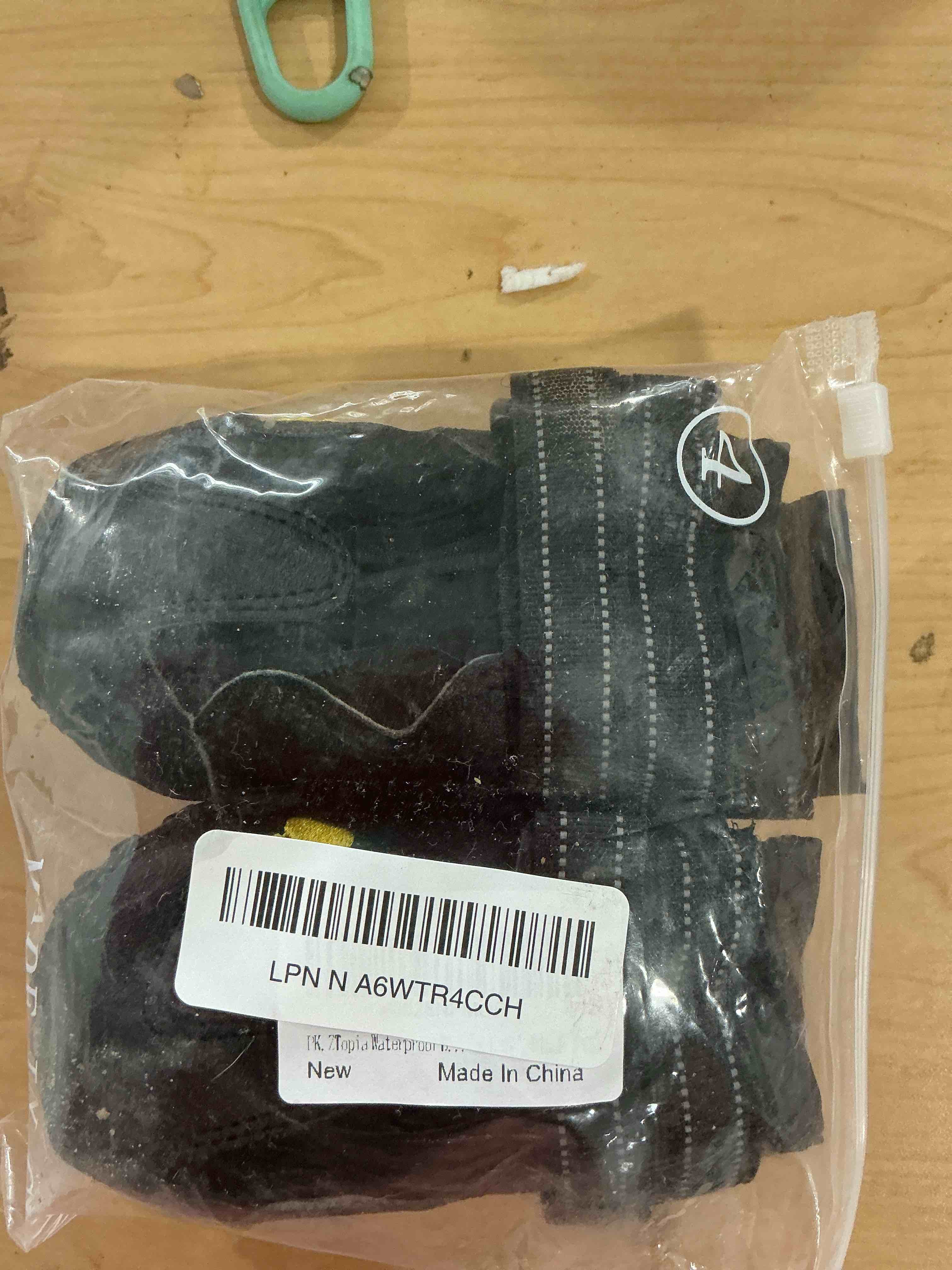 Condition photo showing Good Condition for Waterproof Dog Boots, Dog Outdoor Shoes for Medium to Large Dogs with Two Reflective Fastening Straps and Rugged Anti-Slip Sole (2.56" x 1.97", Black 4PCS). Size 4: (2.56"x2.36")(L*W) for 31-40 lbs Black