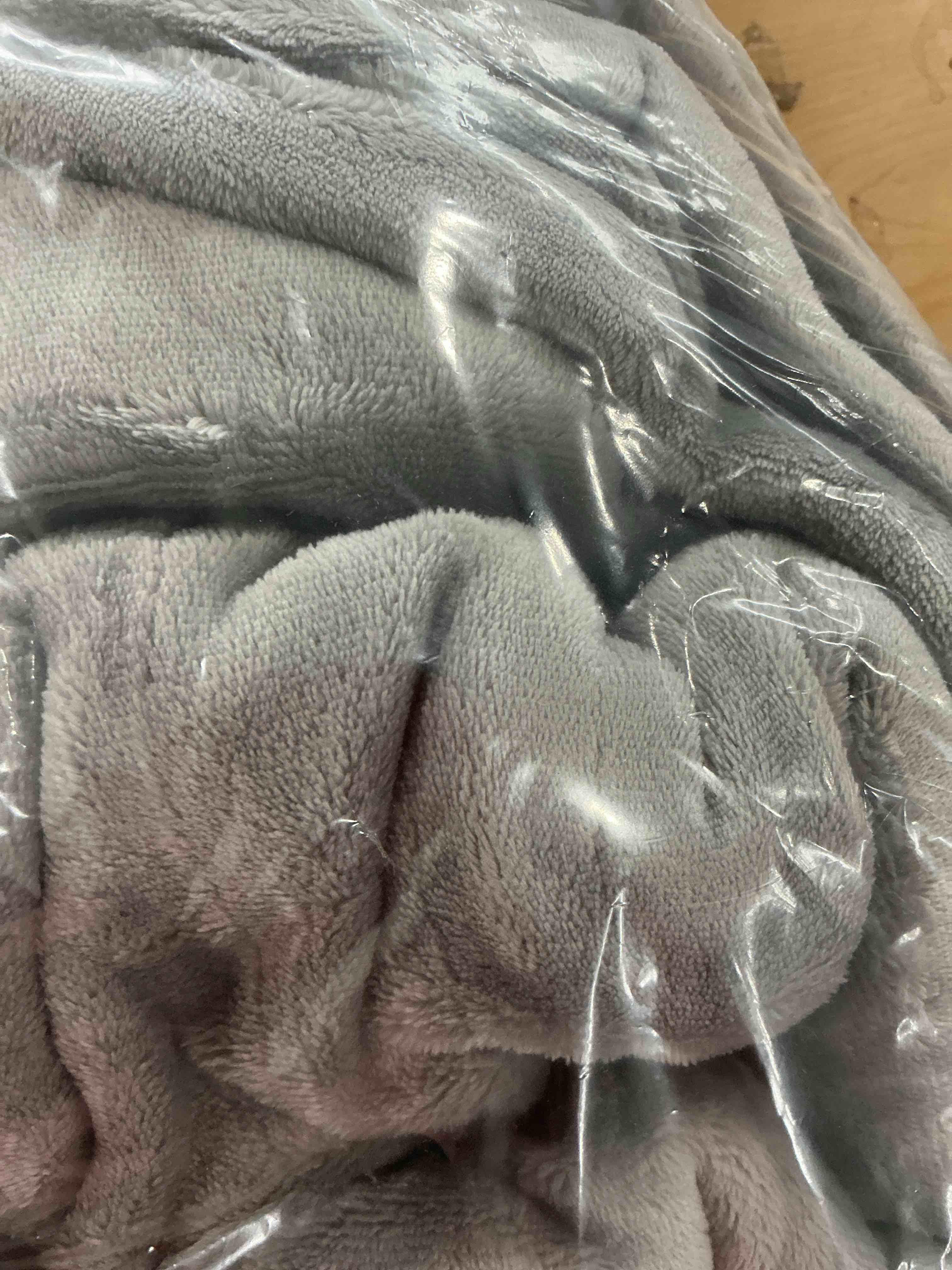 Condition photo showing Good Condition for Wapaneus Heated Blanket Electric Throw 72" x 84" Full Size with 10 Heating Levels 12 Hours Time Setings and Auto-Shut Off, Flannel Fast-Heating Electric Blanket,Machine Washable,Light Grey Light Grey 72*84in