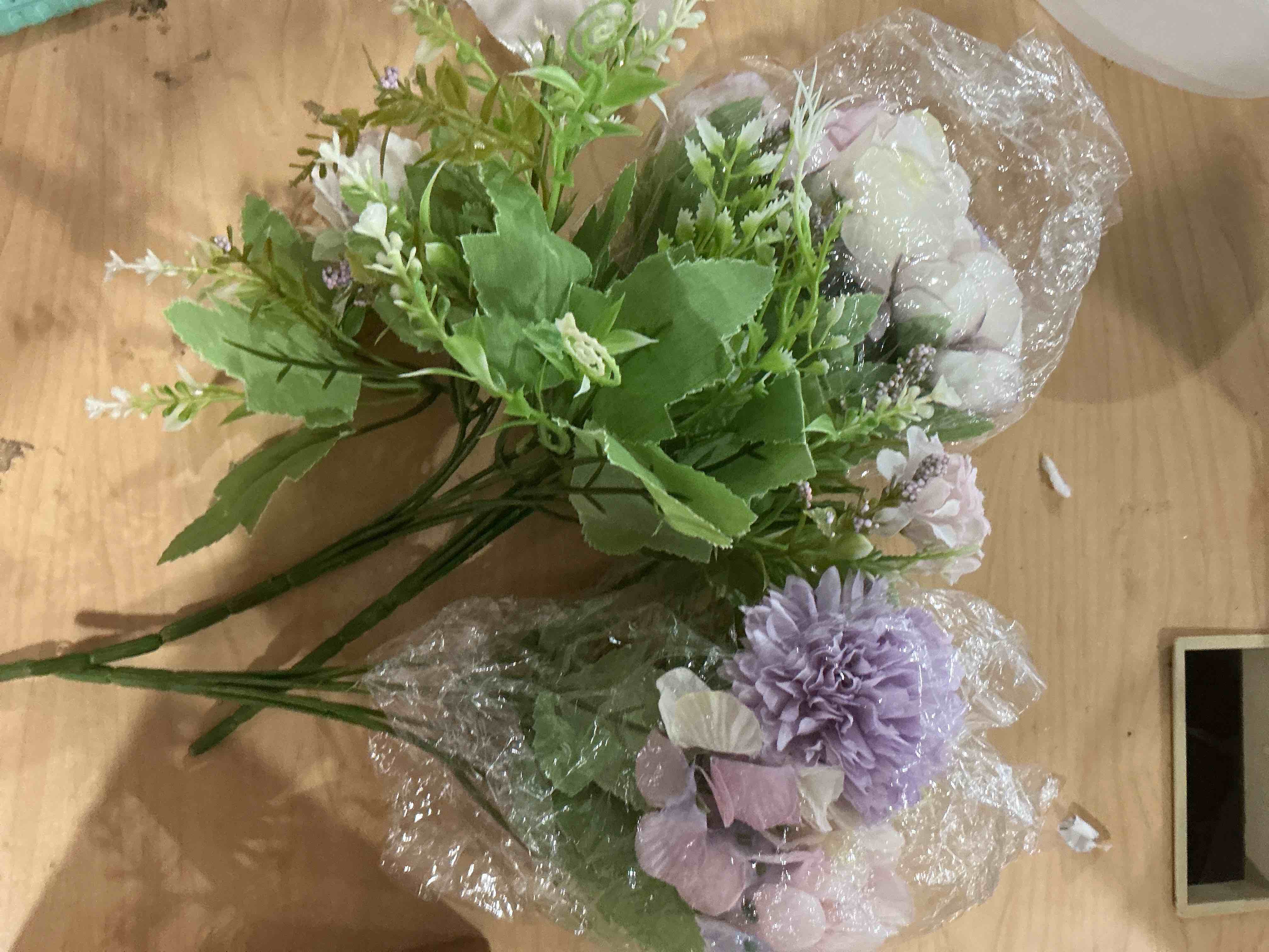 Condition photo showing New/Like New for Geosar 8 Bundles Artificial Peonies Flowers Fake Silk Peony Bouquet Faux Peonies Flowers Bulk for Decoration Vase Floral Arrangements Wedding Party Table (Peach Pink,Light Pink) Peach Pink, Light Pink 8