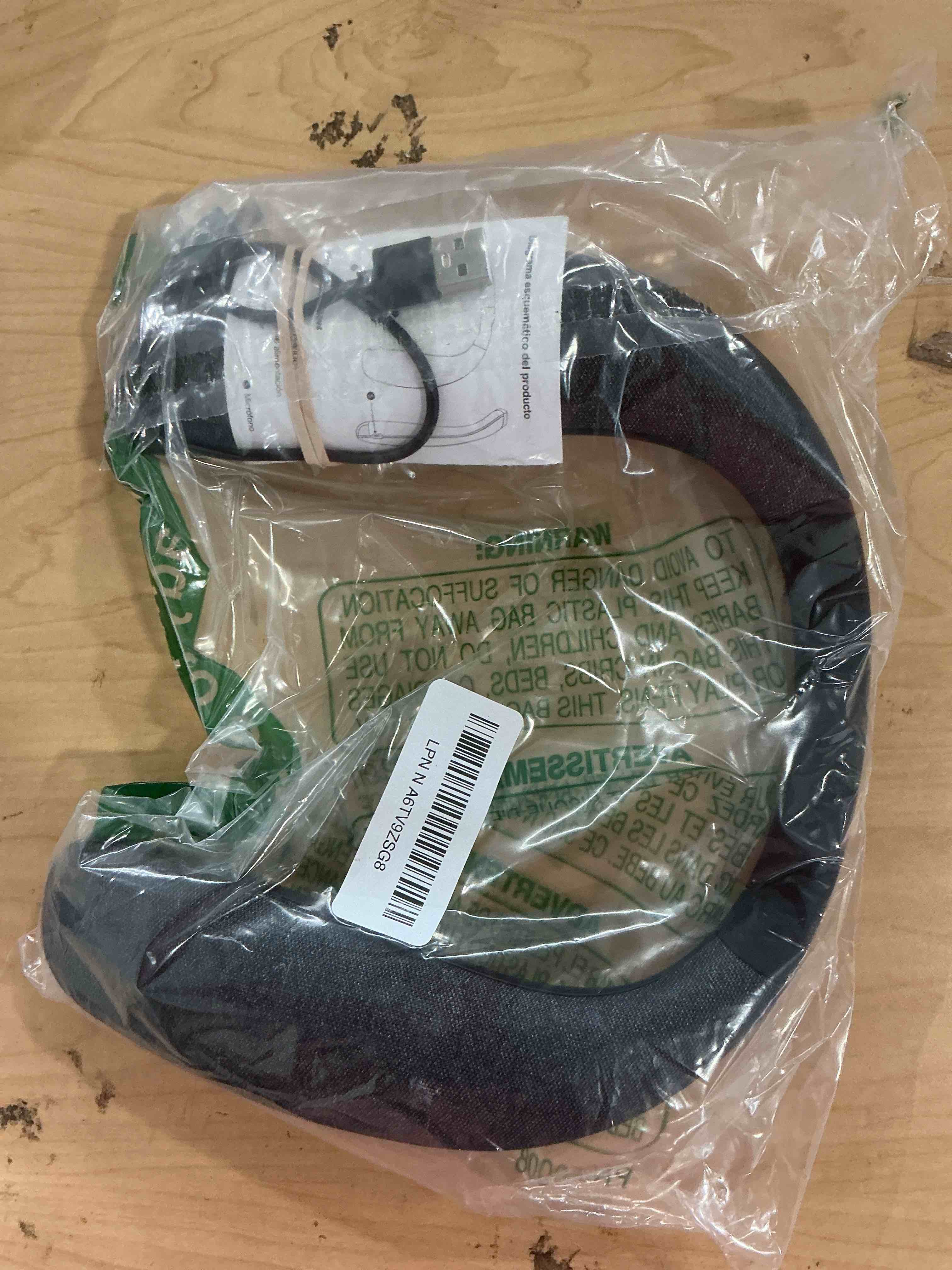 Condition photo showing Good Condition for Neckband Speakers - Built-in mic, 12H Playtime, Type-C Quick Charging, Wireless Wearable Neck Speaker 3D Stereo Sound for Home&Outdoors 908Black