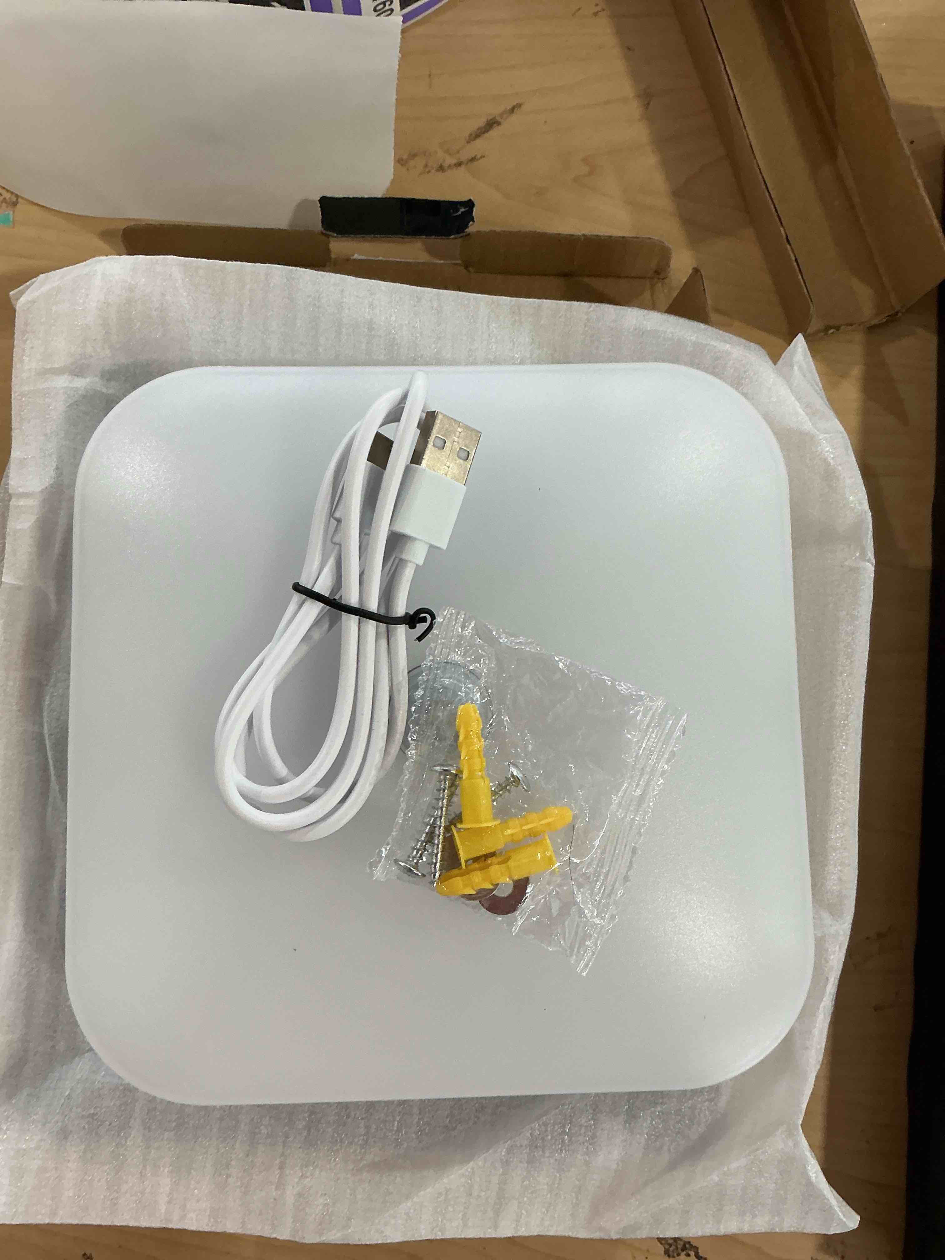 Condition photo showing Good Condition for Rechargeable Motion Sensor Closet Light, Rechargeable Battery Operated Ceiling Light Wireless, 500LM Wireless Motion Activated Light for Shower Stairs Hallway Pantry Porch Garage, 5000K White