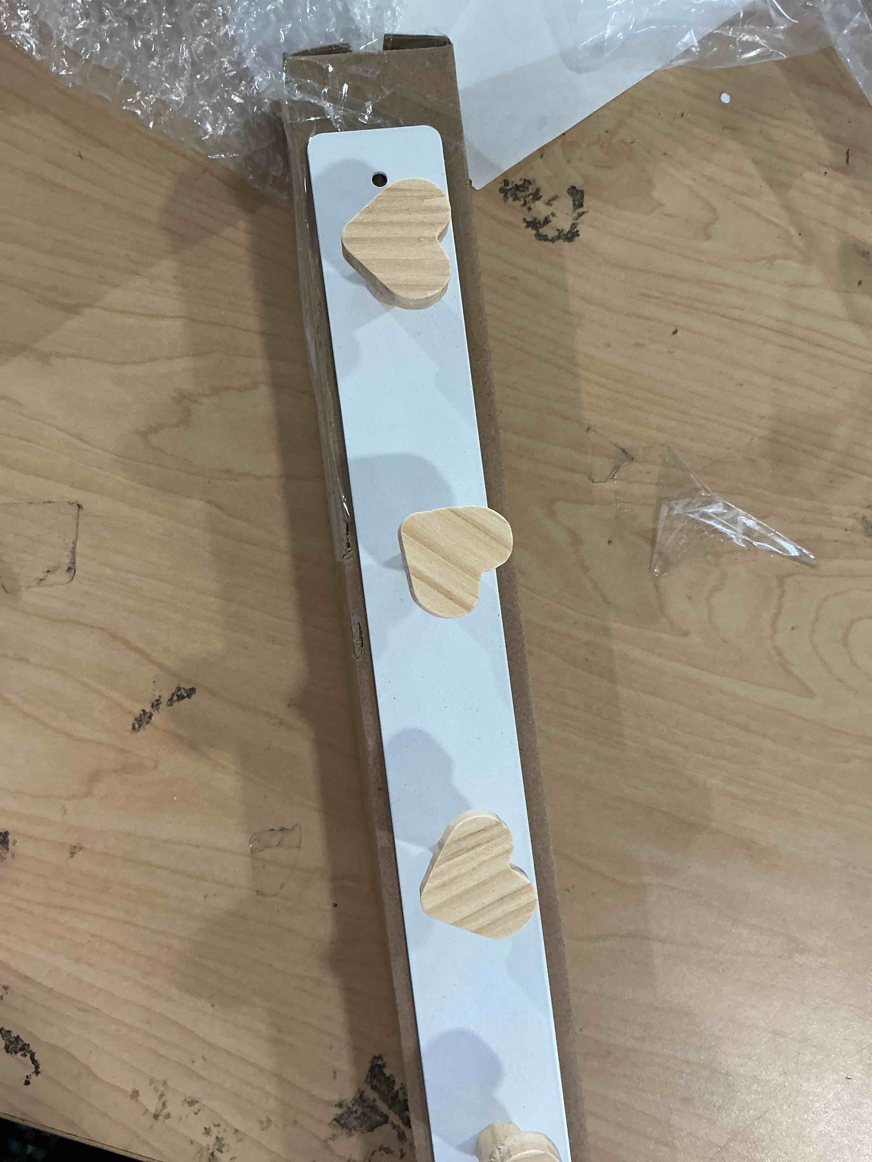 Condition photo showing Good Condition for Wall Mounted Kids Coat Rack with Hooks Coat Hook, Wall Mounted Backpack Hanger, Towel Rack with 4 Cute Hooks, No Drilling Needed(heart-1pc) 4hooks-1pc Heart