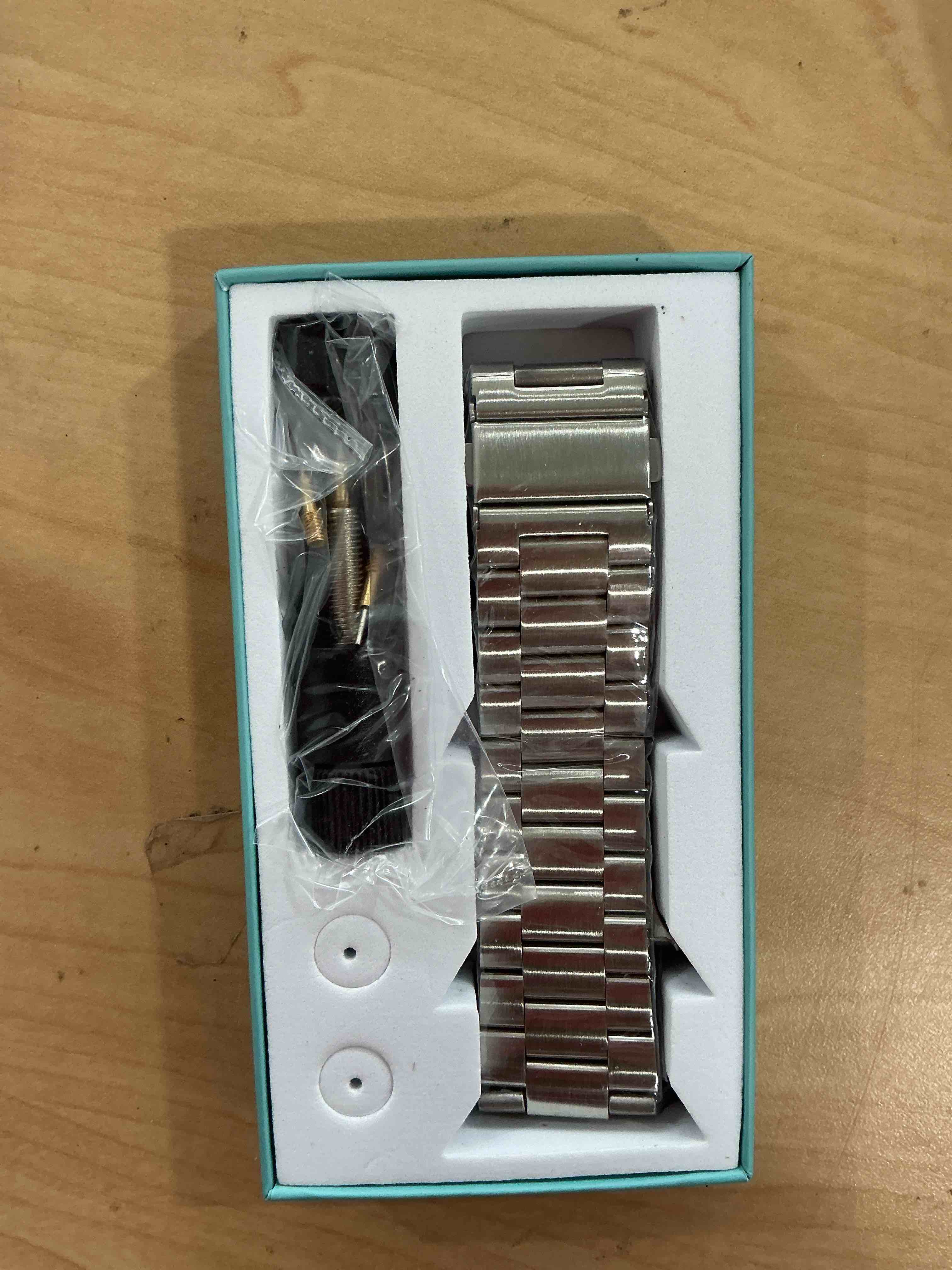 Condition photo showing Good Condition for Lerobo Stainless Steel Band Compatible with Samsung Galaxy Watch 8 7 6 5 4 FE 40mm 44mm 45mm/Galaxy Watch 8 Classic 6 4 Classic 43mm 47mm 42mm 46mm, 20mm Metal Replacement Band for Men Women Silver Galaxy Watch 8/8Classic-40/44/46mm
