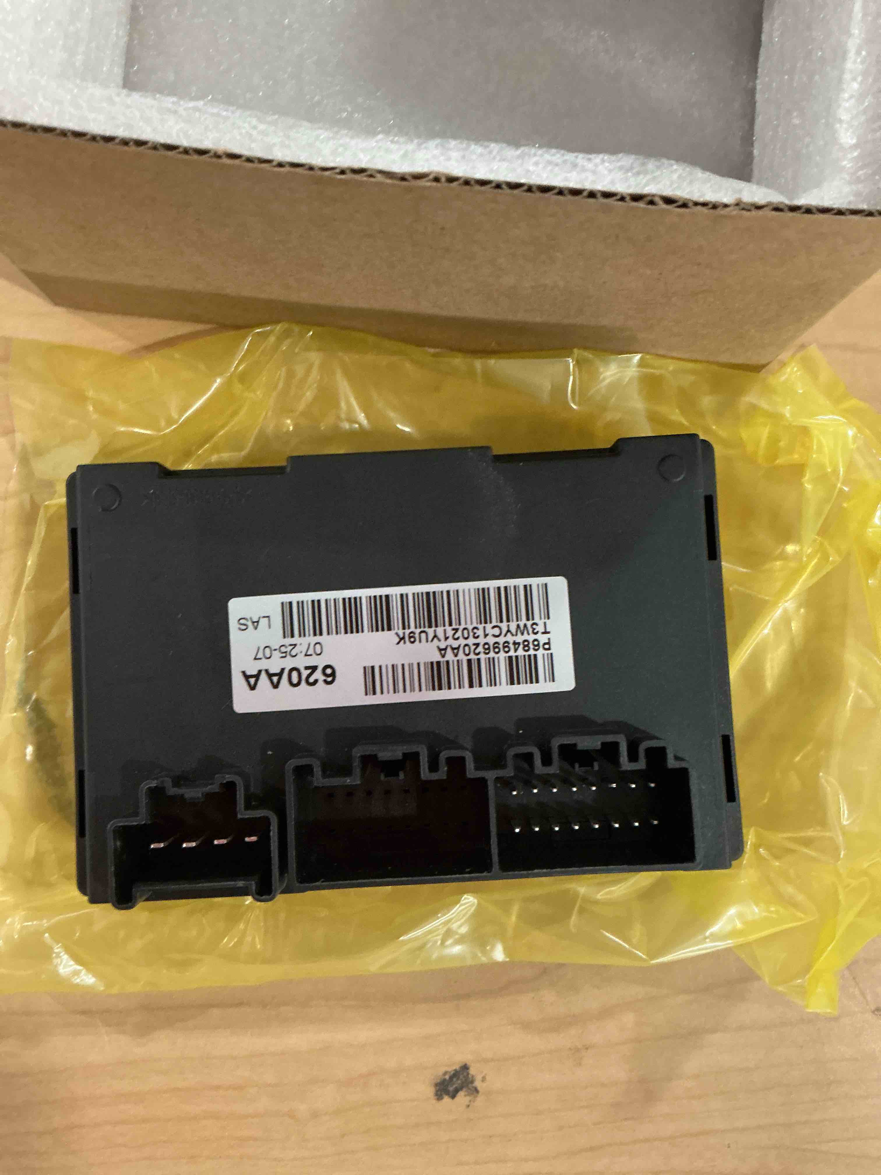 Condition photo showing Good Condition for Transfer Case Control Module Compatible with Dodge Durango 2021-2025 For Jeep Grand Cherokee 2021 For Jeep Grand Cherokee WK 2022 Replace 68499620AB 68499620AA
