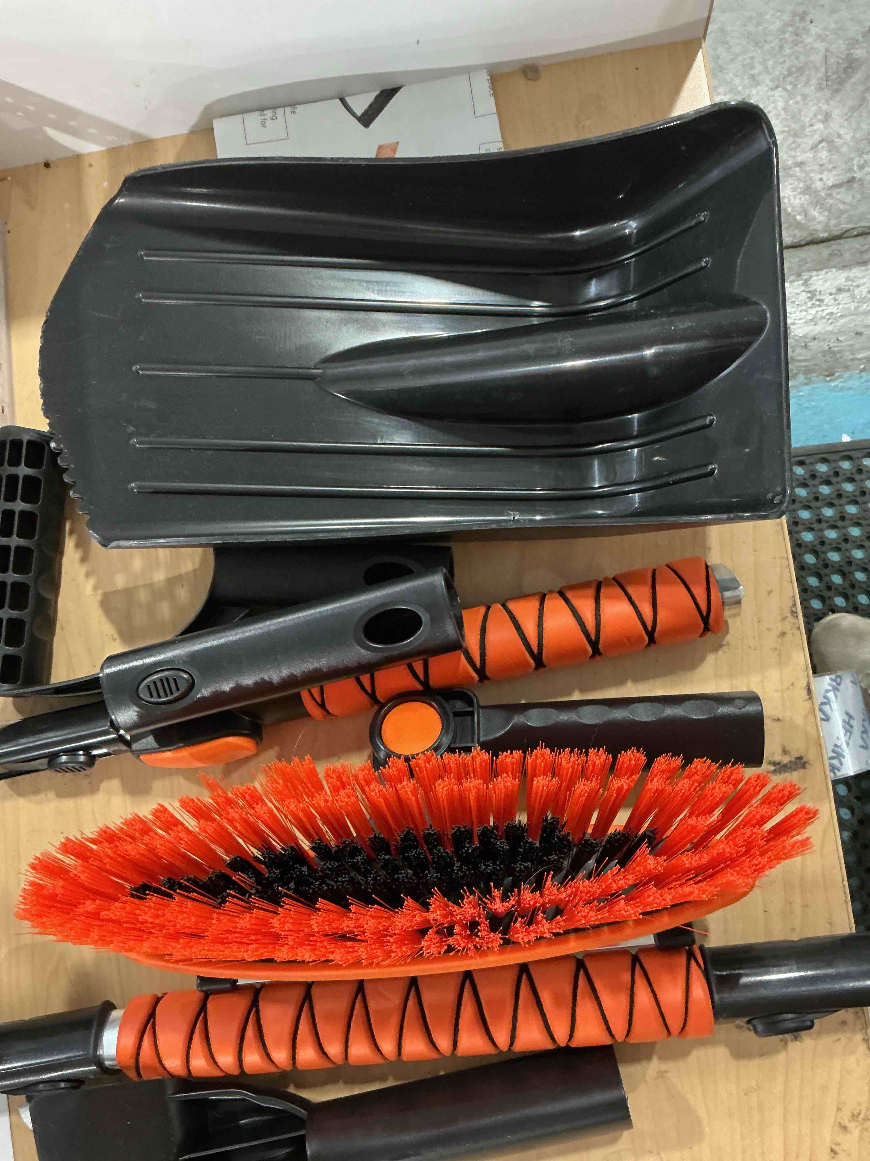 Condition photo showing Good Condition for 4-In-1 Snow Brush and Ice Scrapers for Car Windshield 55'' Extendable Snow Shovel Snow Broom Kit with Squeegee, Foam Grip 180°Pivoting Thicken Brush Head Portable Snow Scraper for Car, Trucks, SUV