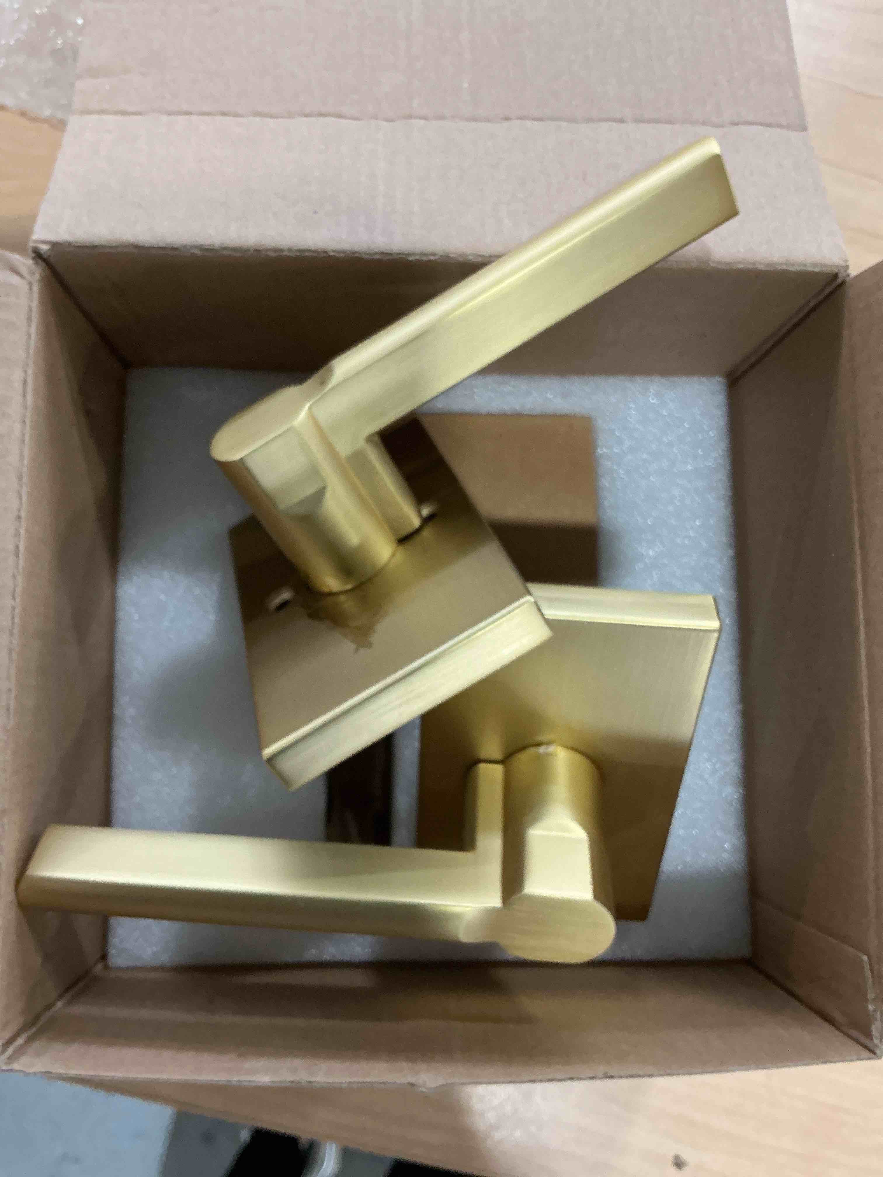Condition photo showing Good Condition for Gold Door Handle Interior,Privacy Door Handles for Bathroom, Satin Brass Heavy Duty Door Lever