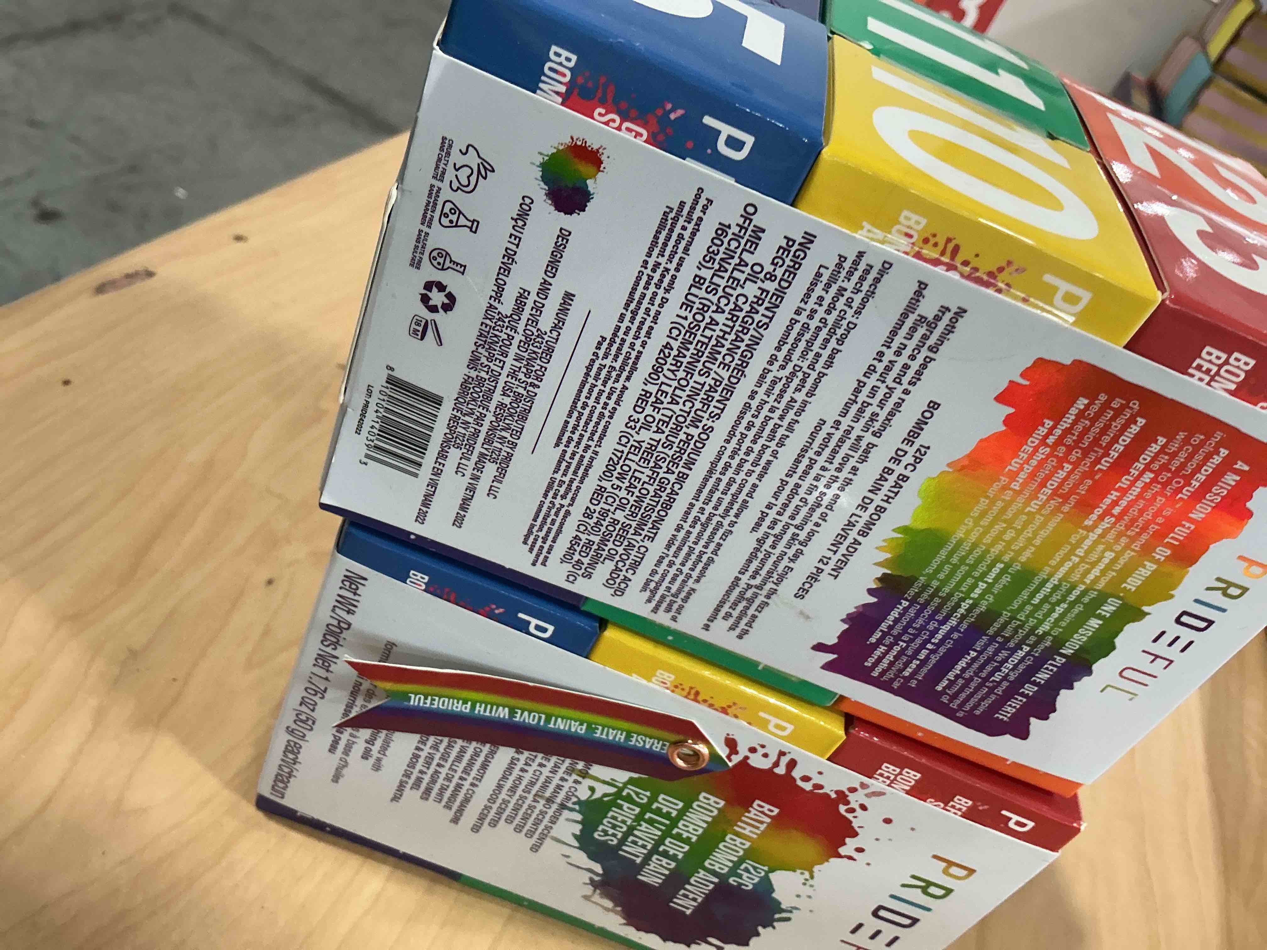 Condition photo showing New/Like New for Prideful 12 Pack Bath Fizzers Advent Set (50gm X12)