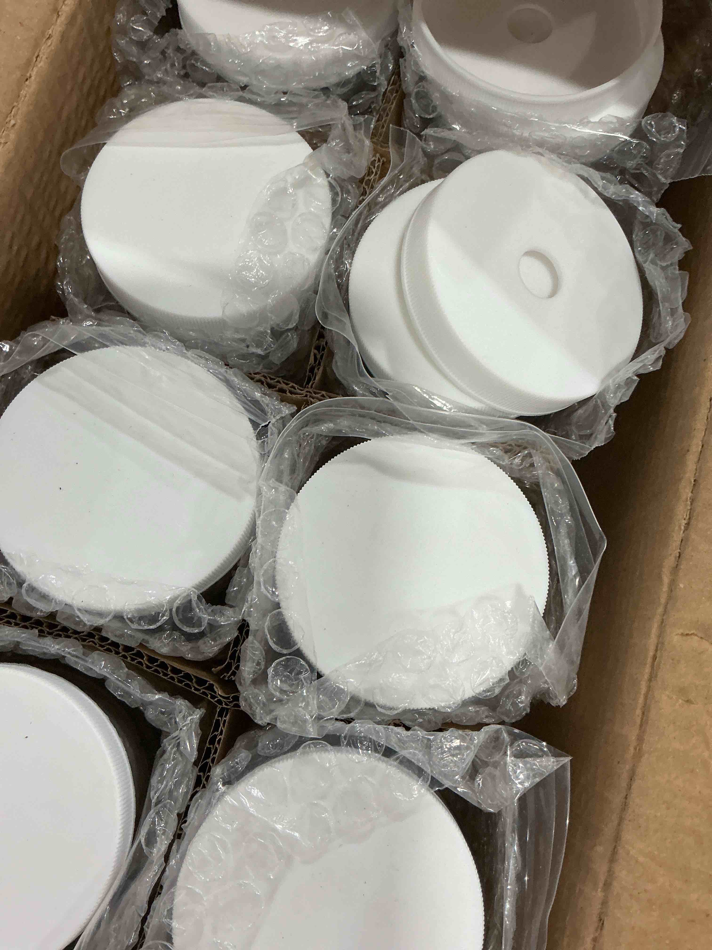 Condition photo showing Good Condition for [ 8 Pack ] 16 OZ Glass Juicing Bottles w Airtight Lids & 2 Straws & 2 Lids w Hole - Reusable Drinking Jars, Travel Water Cups - Tall Mason Jar for Juice, Boba, Smoothie, Tea, Kombucha, Homemade Drinks