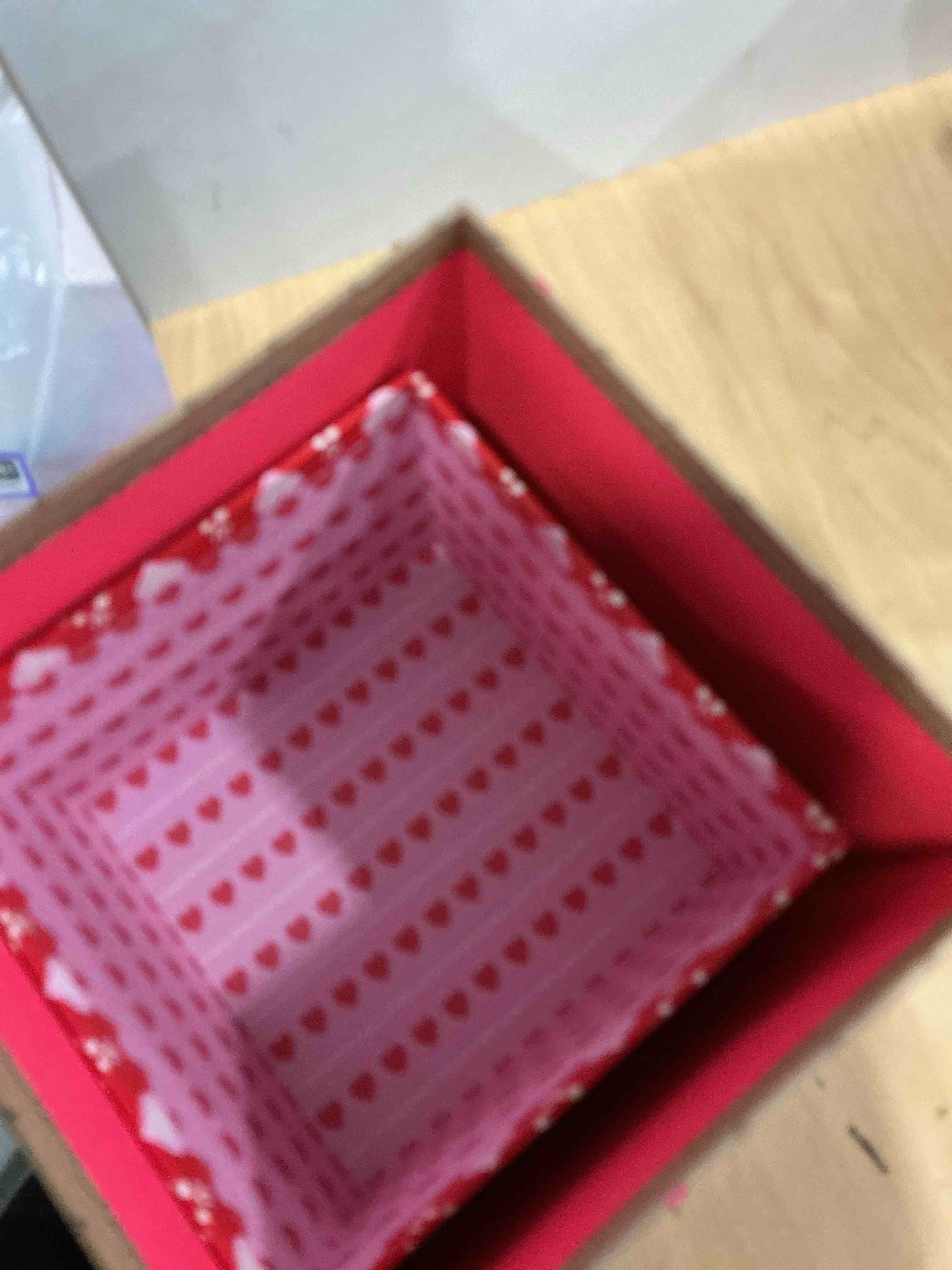 Condition photo showing New/Like New for gift box set pack