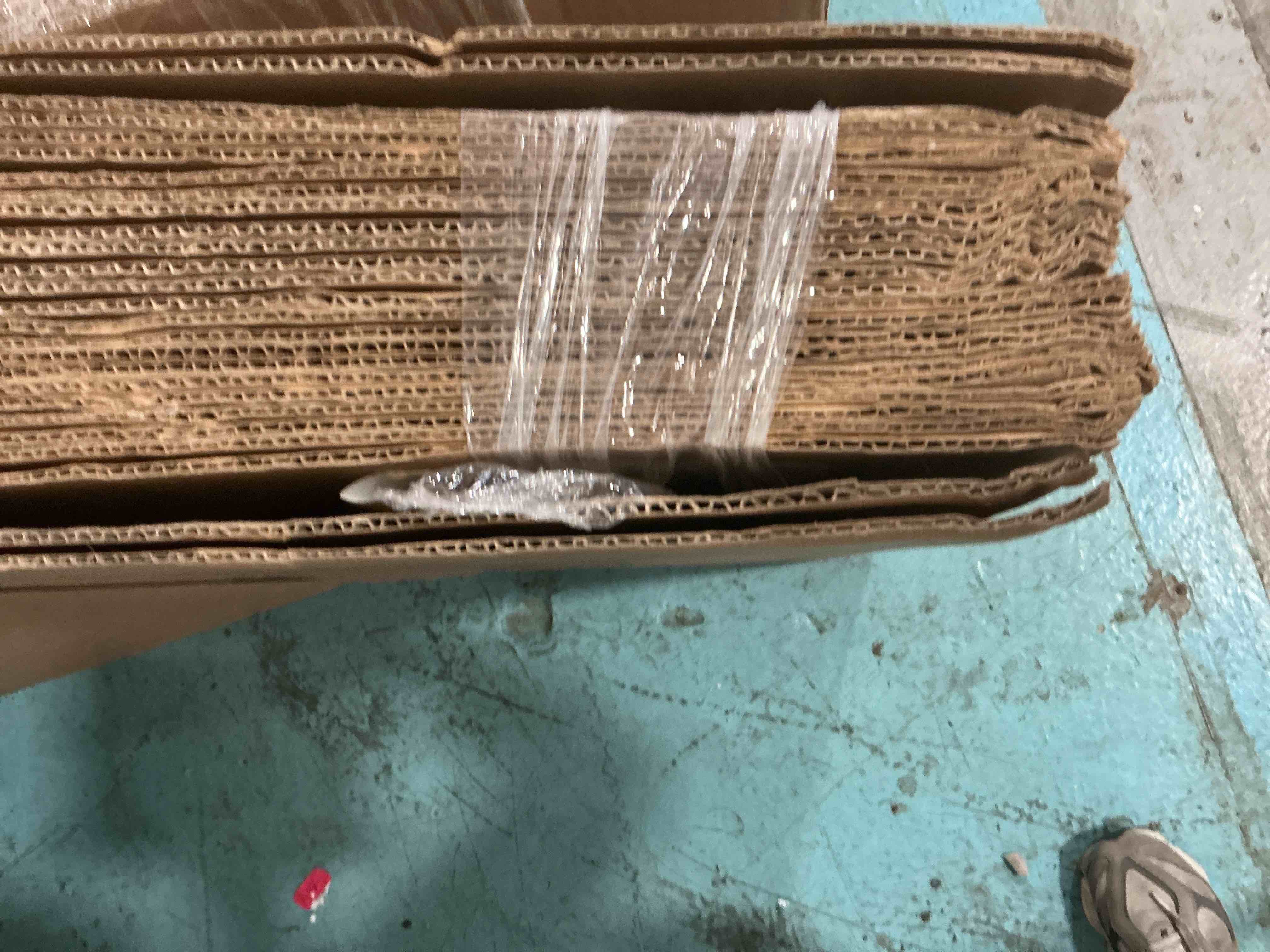 Condition photo showing Good Condition for 30 x 20 x 10 boxes