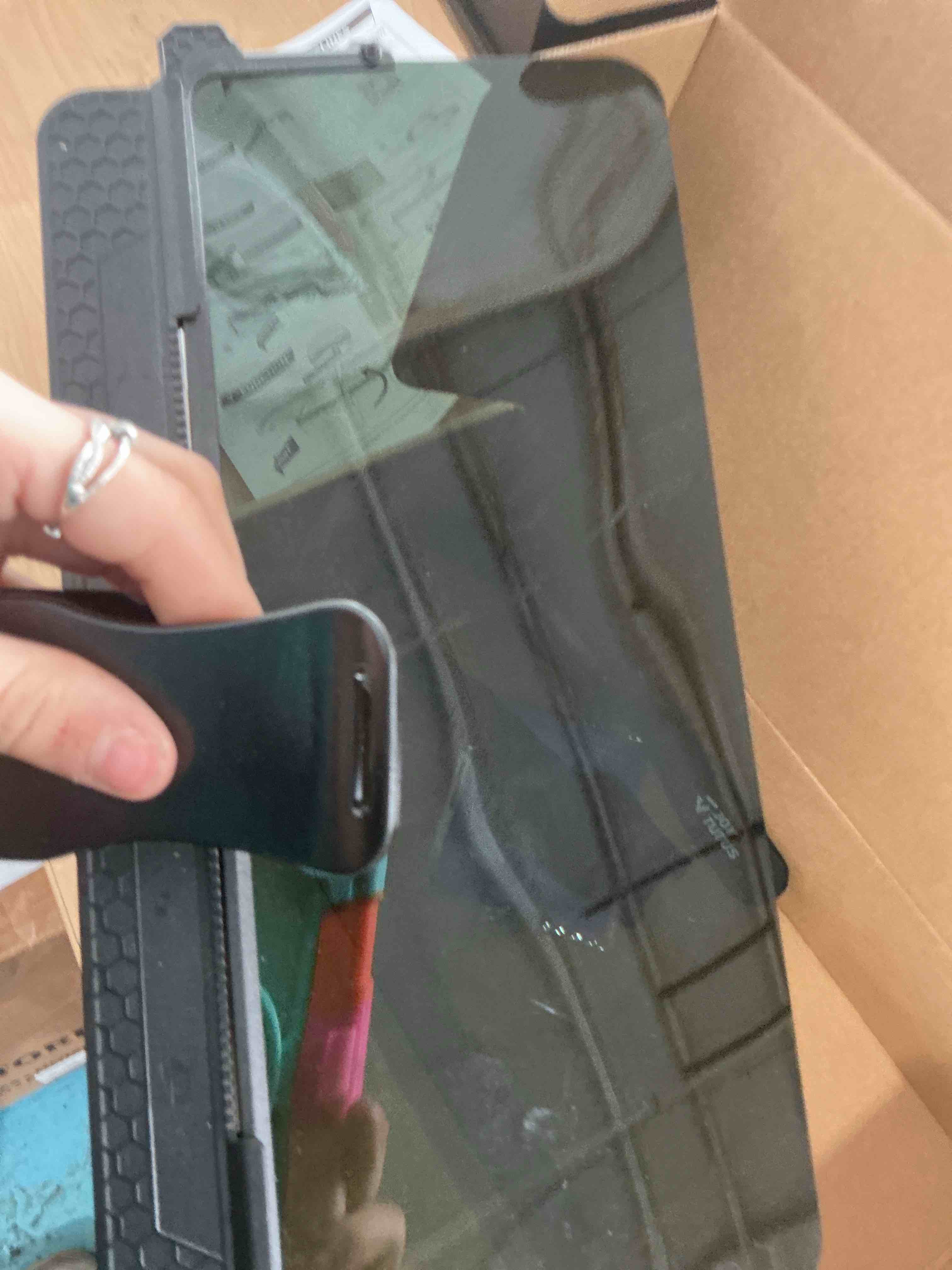 Condition photo showing Good Condition for JOYTUTUS Sun Visor Extender for Car, Universal Anti-Glare Polarized Sun Visor Easy to Install, UV400 Visor Extension Protect from Glare/UV Ray/Stray Light, Safe Driving for Car Small 1 PACK