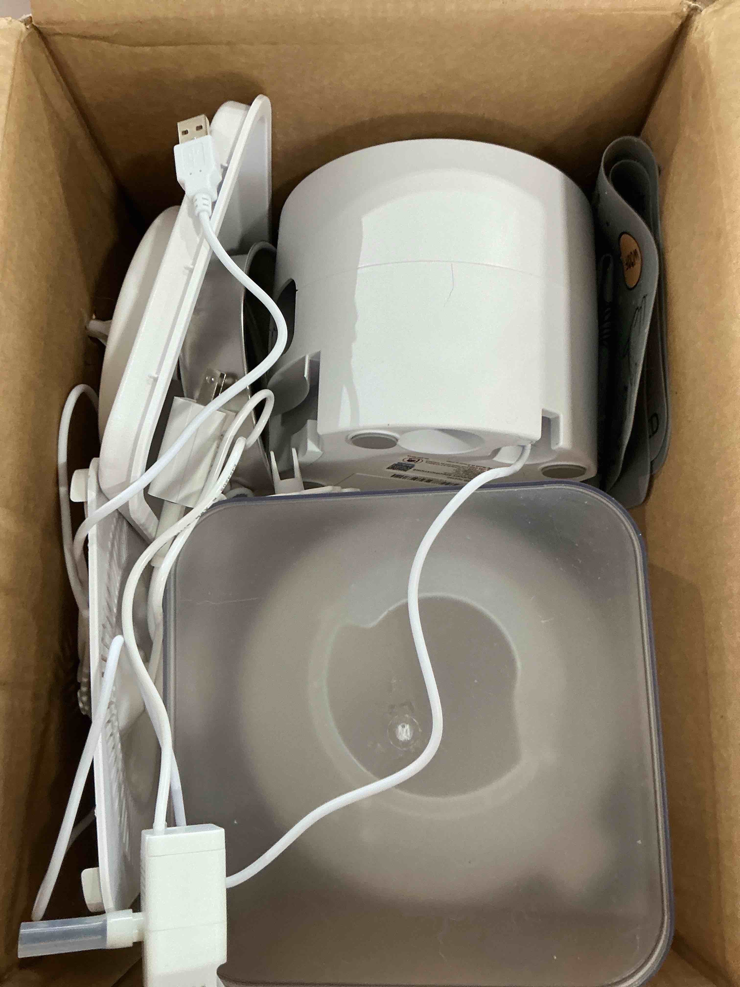 Condition photo showing Good Condition for PAPIFEED Automatic Cat Feeder and Water Fountain, 3L/12 Cups 2.4G WiFi Pet Feeder with Stainless Steel Bowl, Smart APP Control for Remote Feeding, 1-12 Meals Per Day, Detachable for Easy Clean (White) White 2.4G WiFi