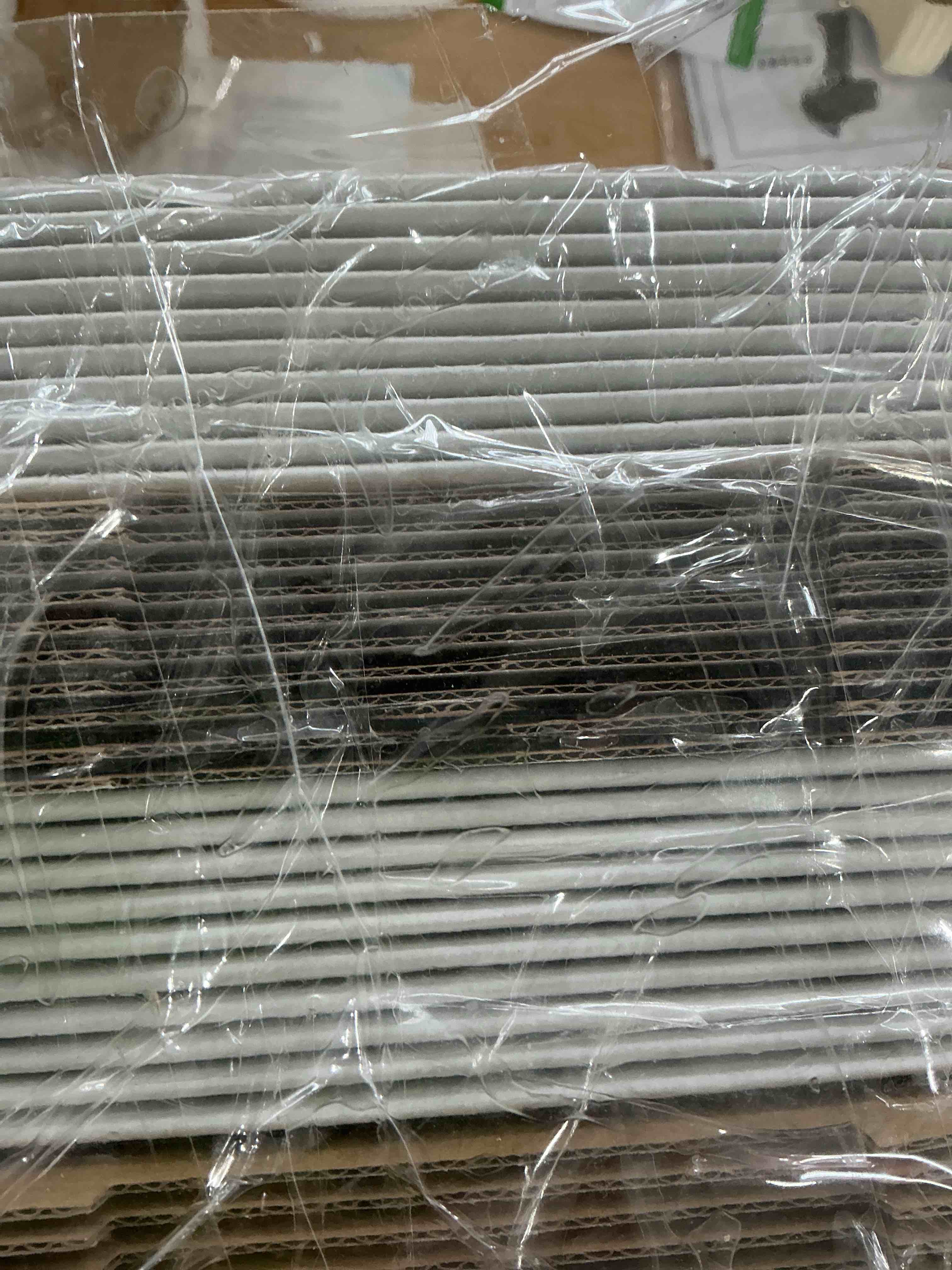 Condition photo showing New/Like New for 40 Pack Pizza Boxes with Paper Liner, White Cardboard Mini Pizza Box Corrugated Take out Food Containers for Party, Cookies, Cake, Wedding, Restaurant, 10 x 10 x 1.5 Inch