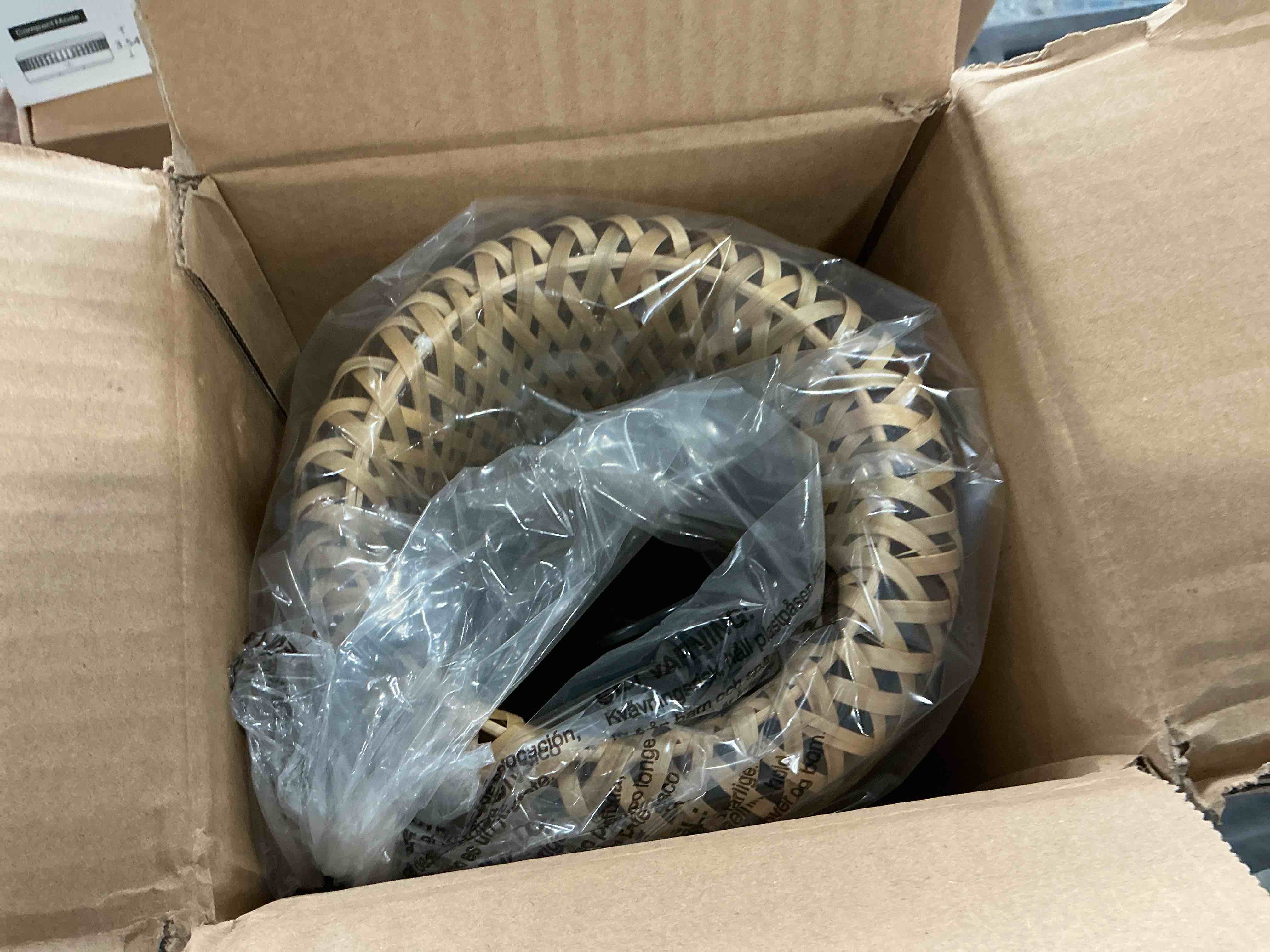 Xisakaca Bamboo Table Lamp, Handmade Boho Wicker Woven Desk Night Light, Rustic Farmhouse Wooden Bed