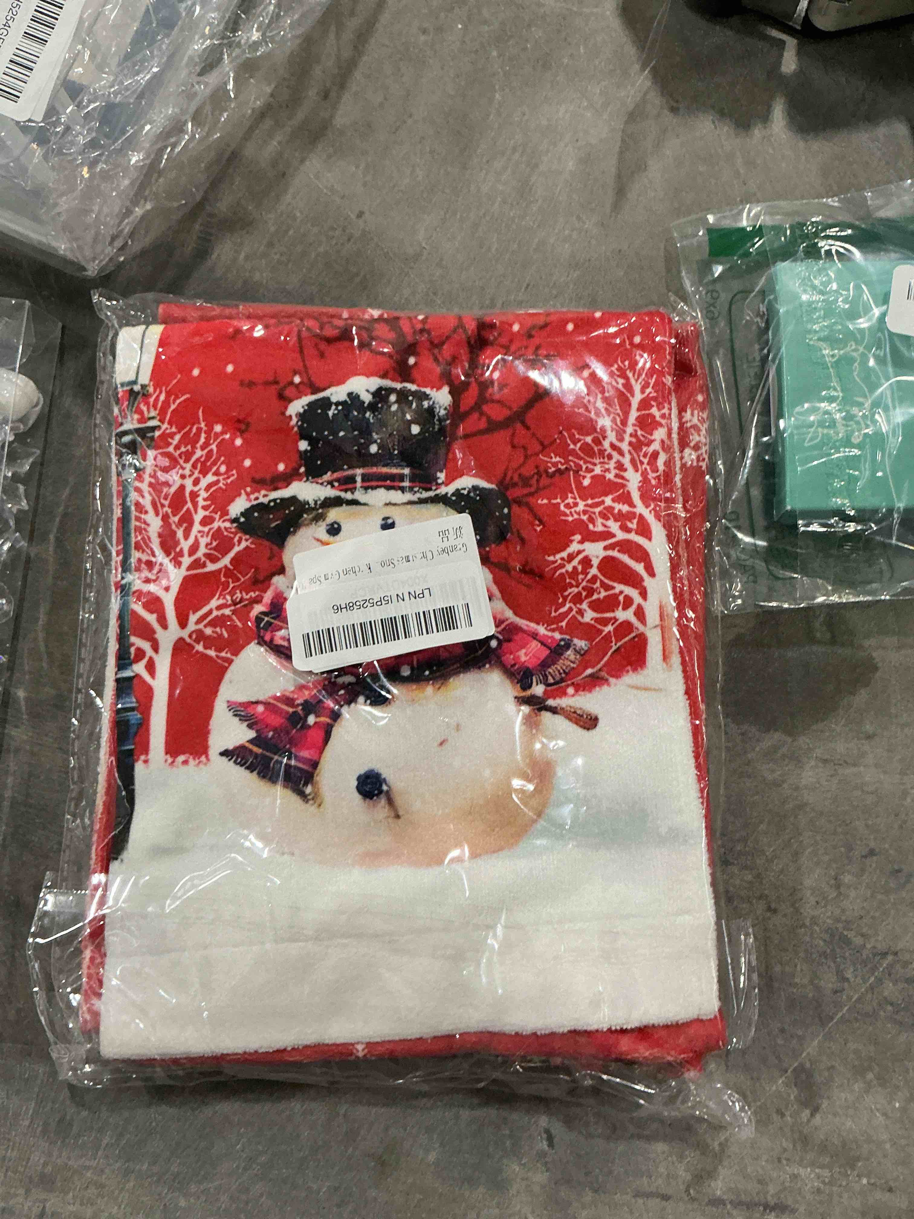 Granbey Christmas Snowman Red Dish Towels Winter Snow Bathroom Hand Towels 28.3x14 Inch Set of 2 Cut