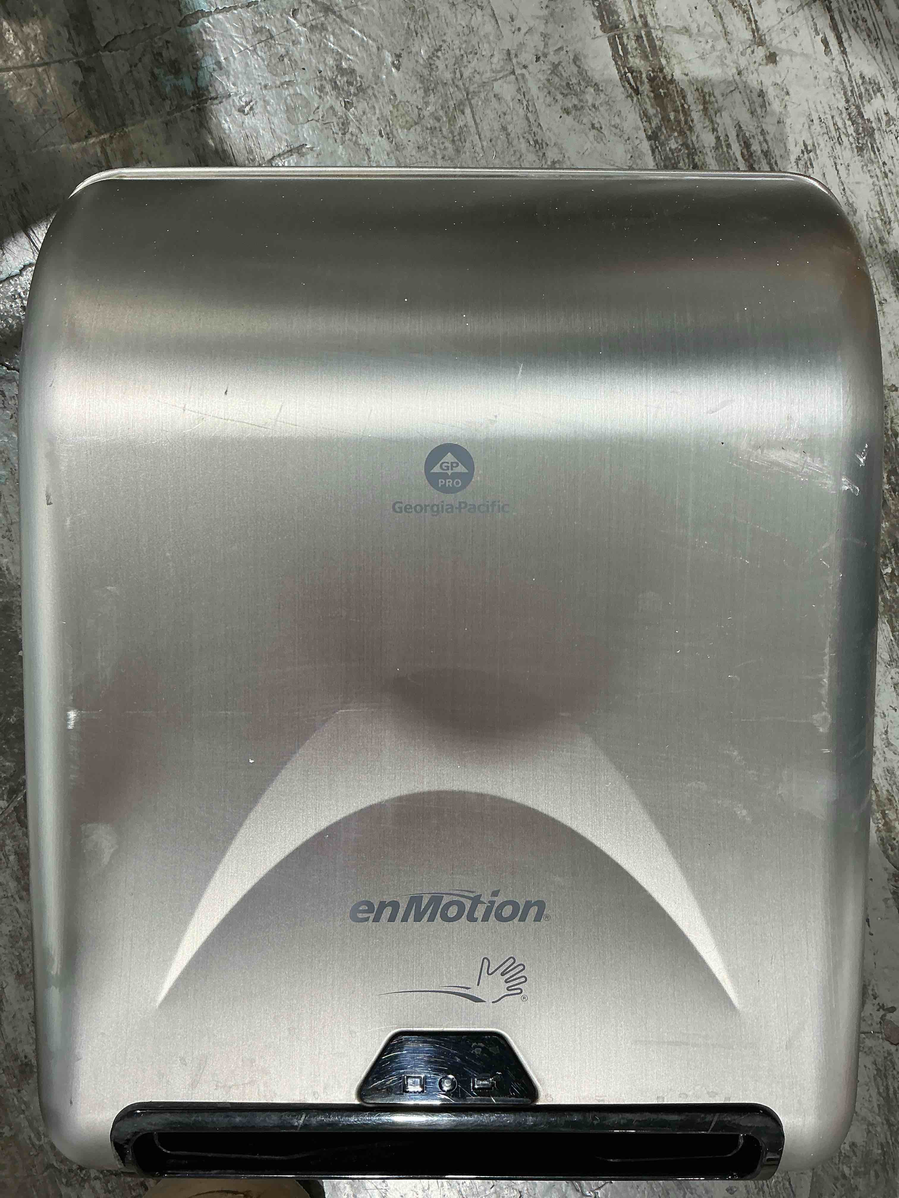 Get That Bid In & Win Your Favorite Items!