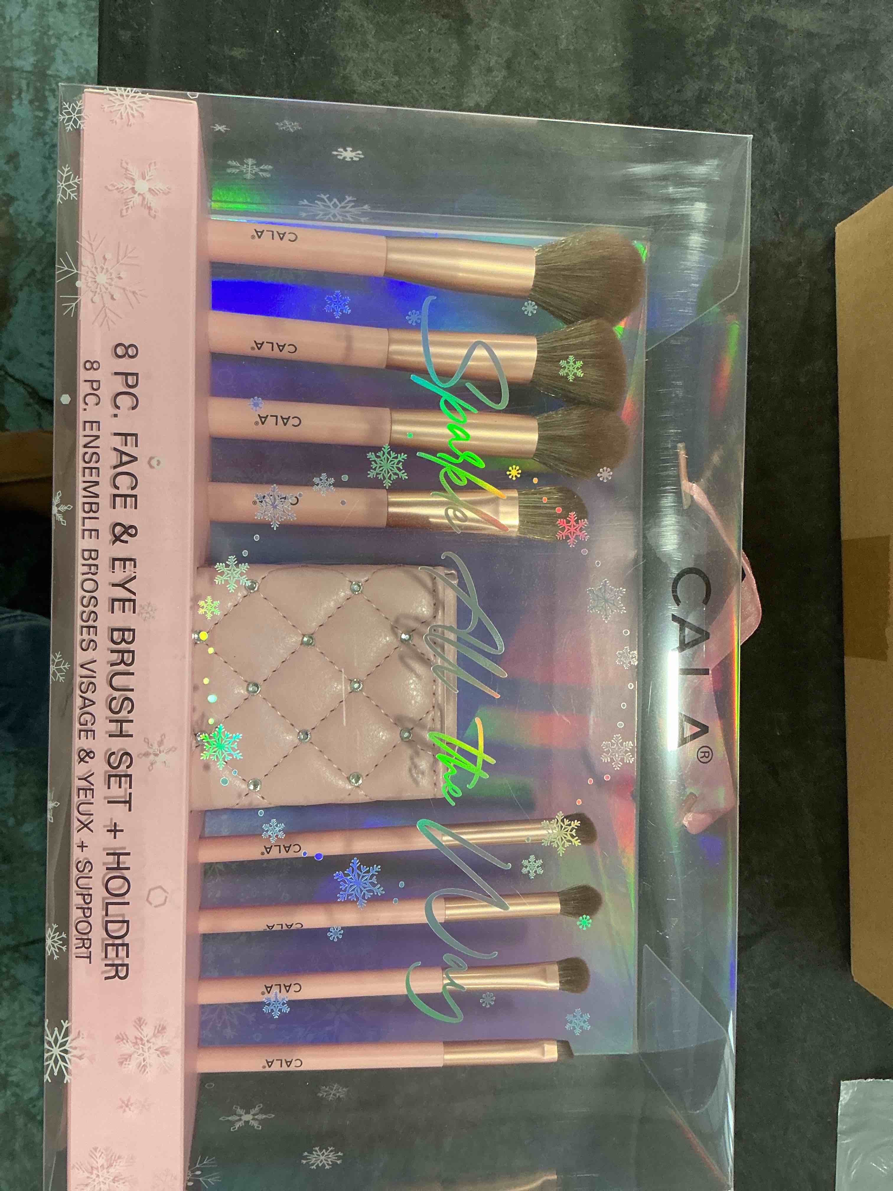 Kala eight piece face and eye brush set plus holder