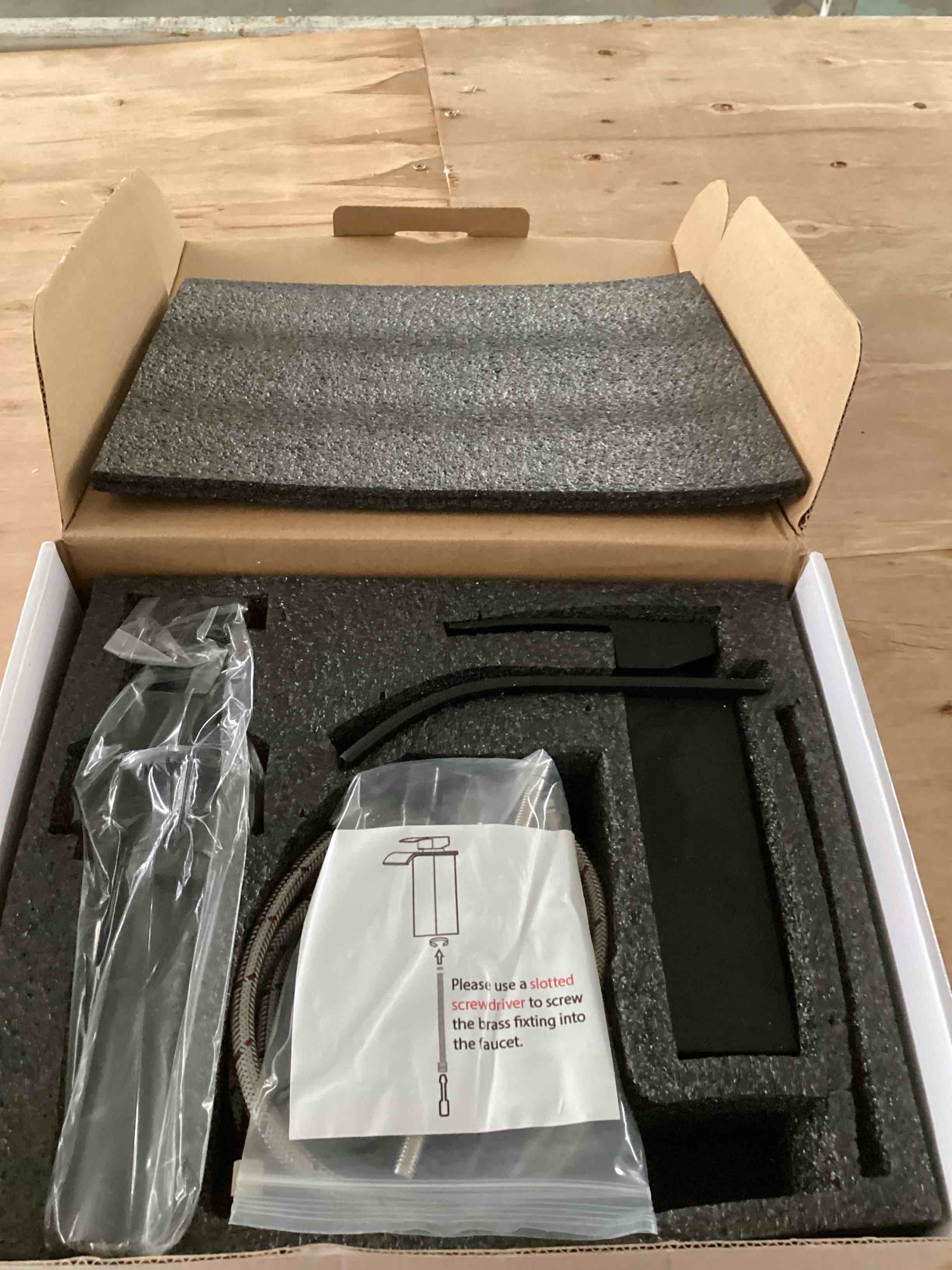 https://s3.amazonaws.com/lotting-images-prod/NonstopDeals/TEA2146239_1751235055508.jpeg